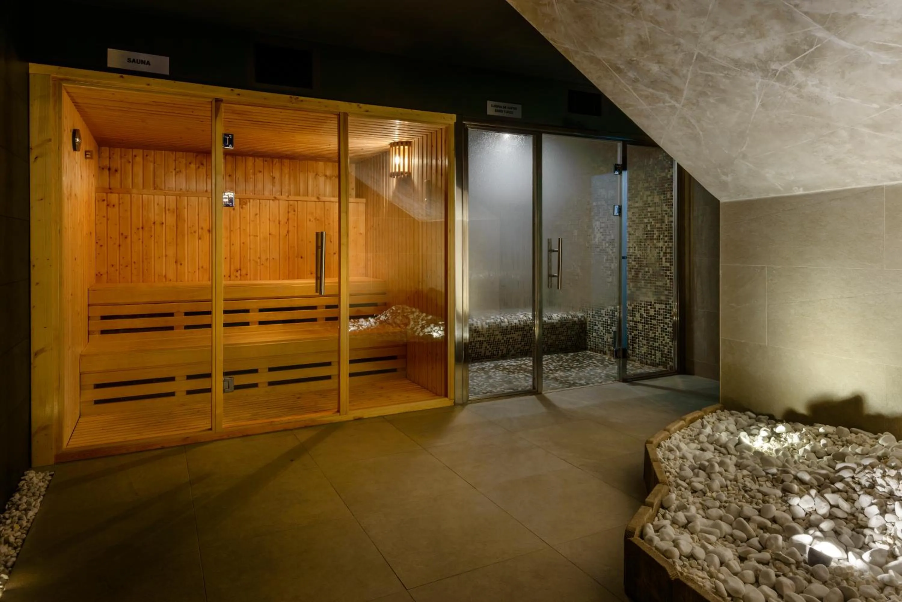 Spa and wellness centre/facilities in Oroel Hotel & SPA