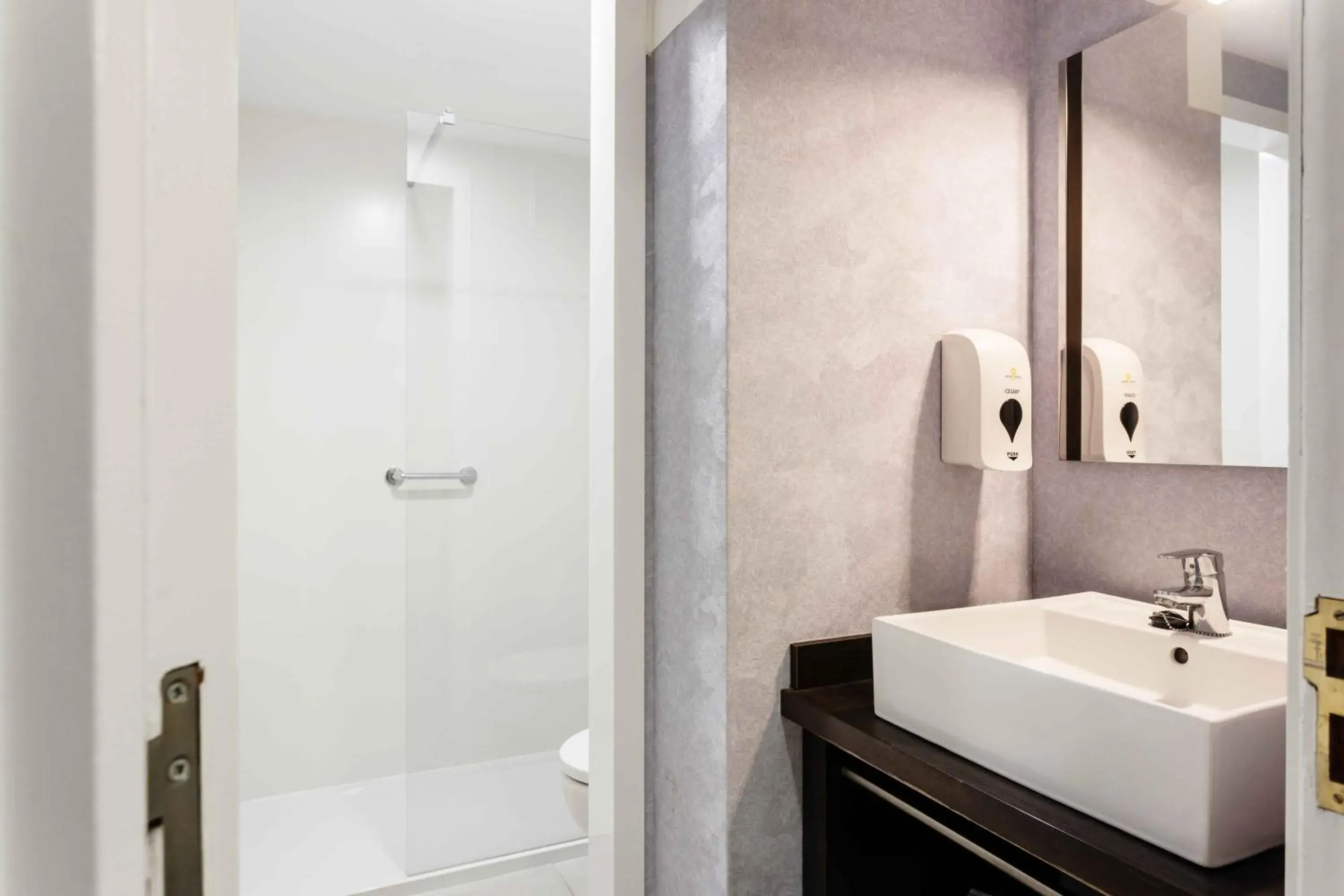 Single Room in Oroel Hotel & SPA Single Room in Oroel Hotel & SPA