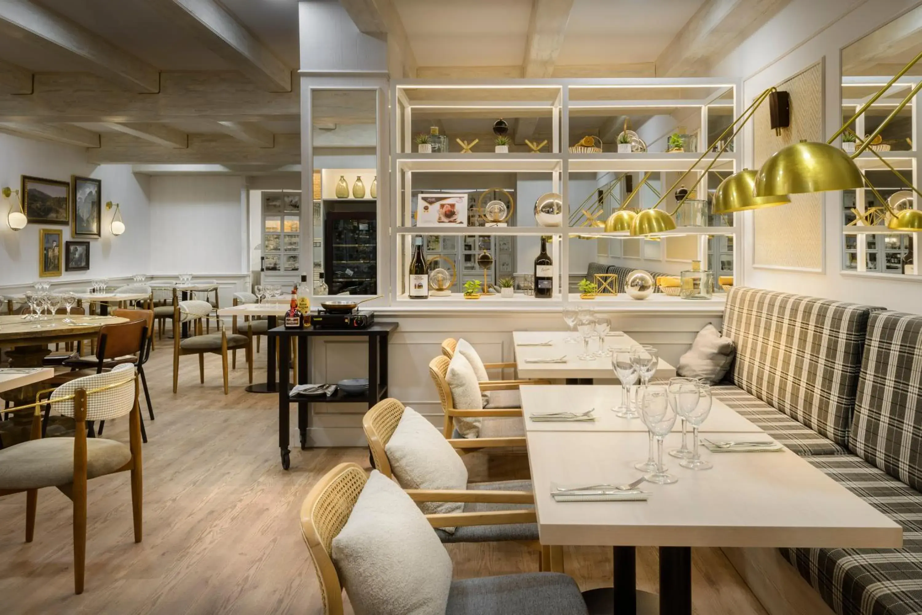 Restaurant/places to eat in Oroel Hotel & SPA Restaurant/places to eat in Oroel Hotel & SPA