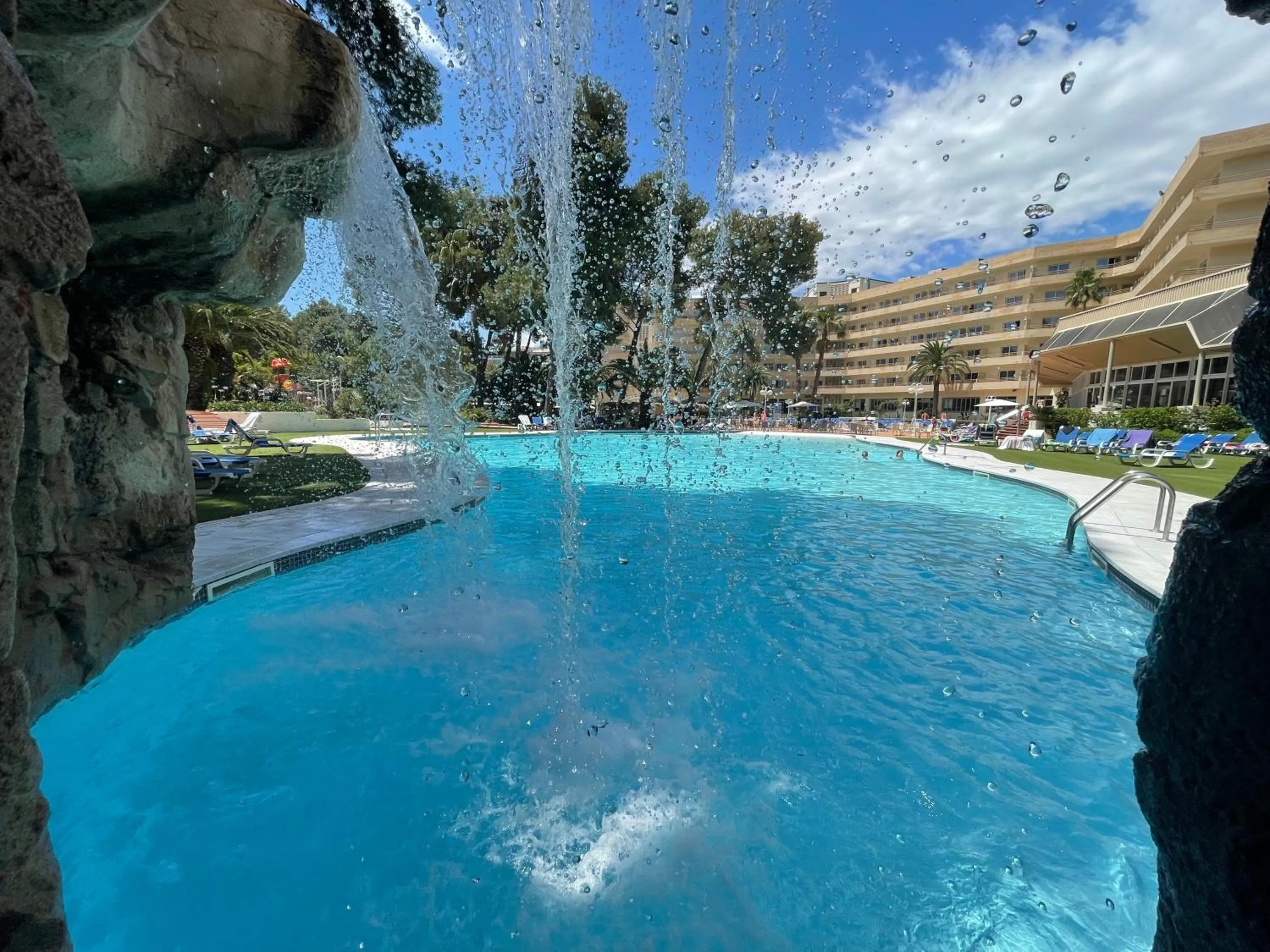 Swimming pool in Hotel Jaime I