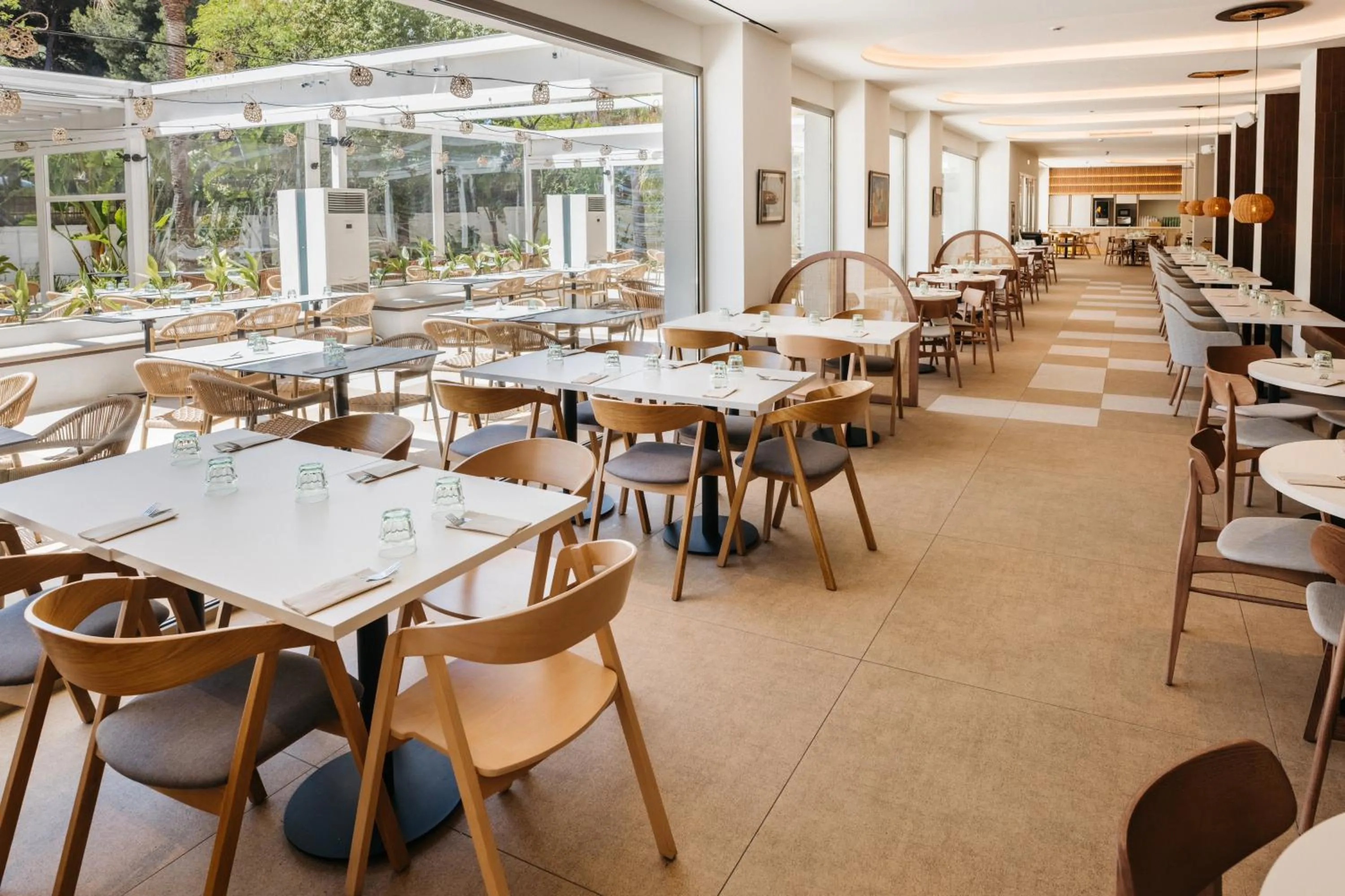 Restaurant/places to eat in Hotel Jaime I