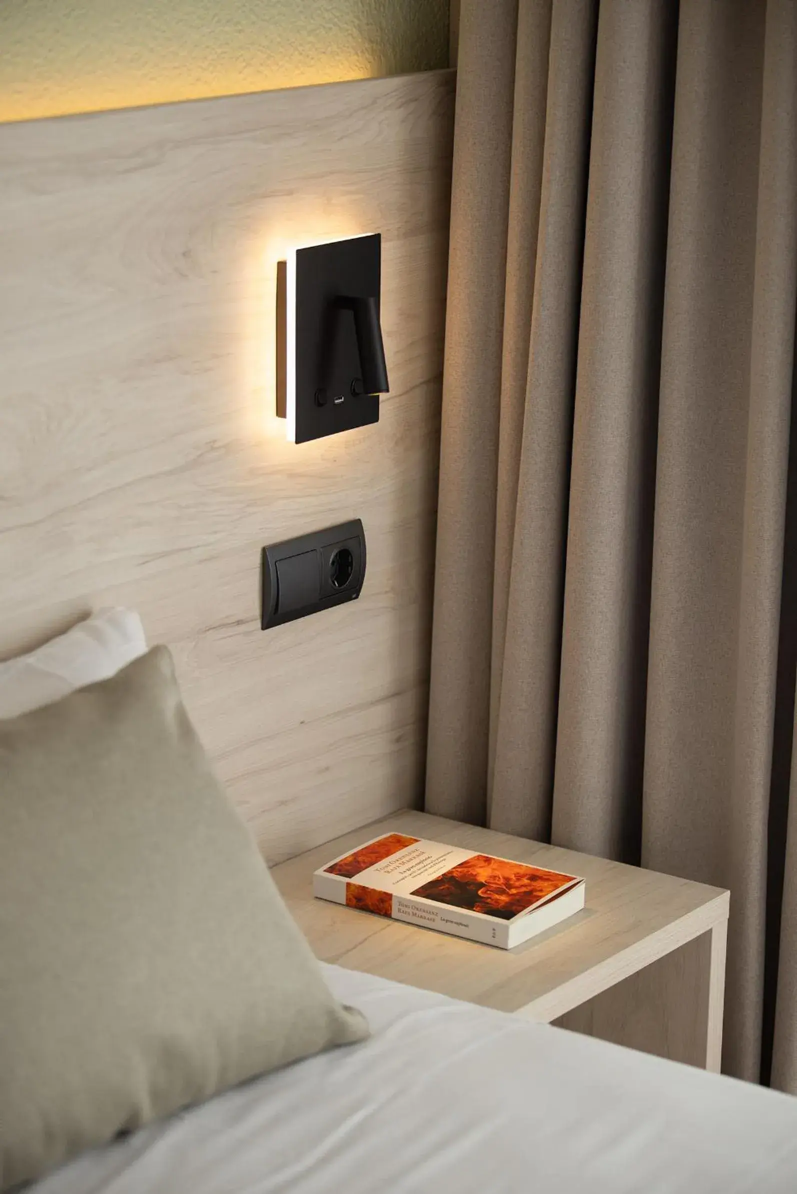 Decorative detail, Bed in Hotel Jaime I Decorative detail, Bed in Hotel Jaime I