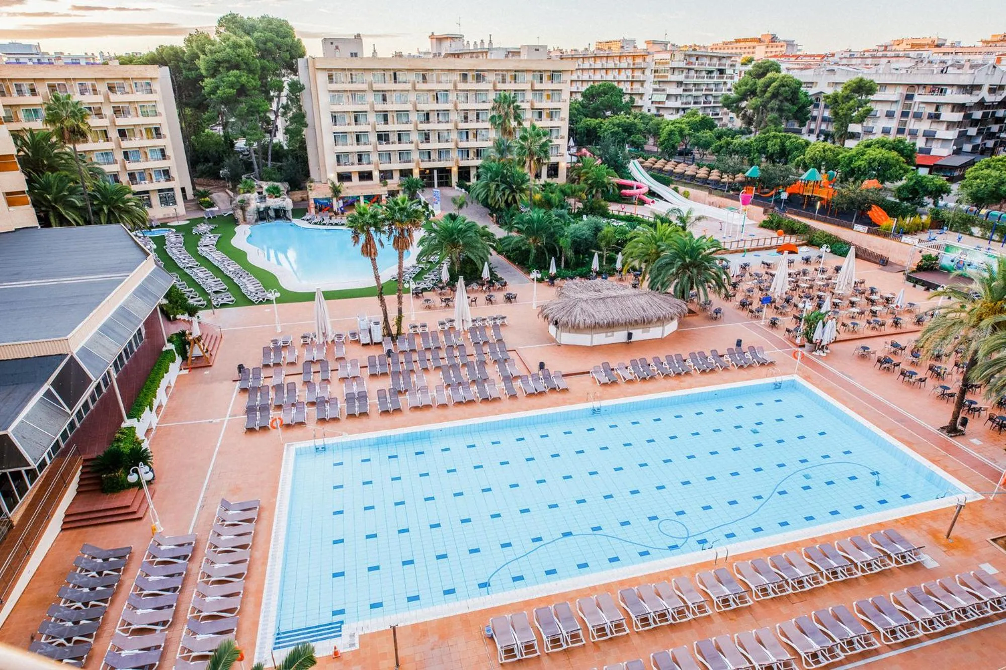 Property building in Hotel Jaime I