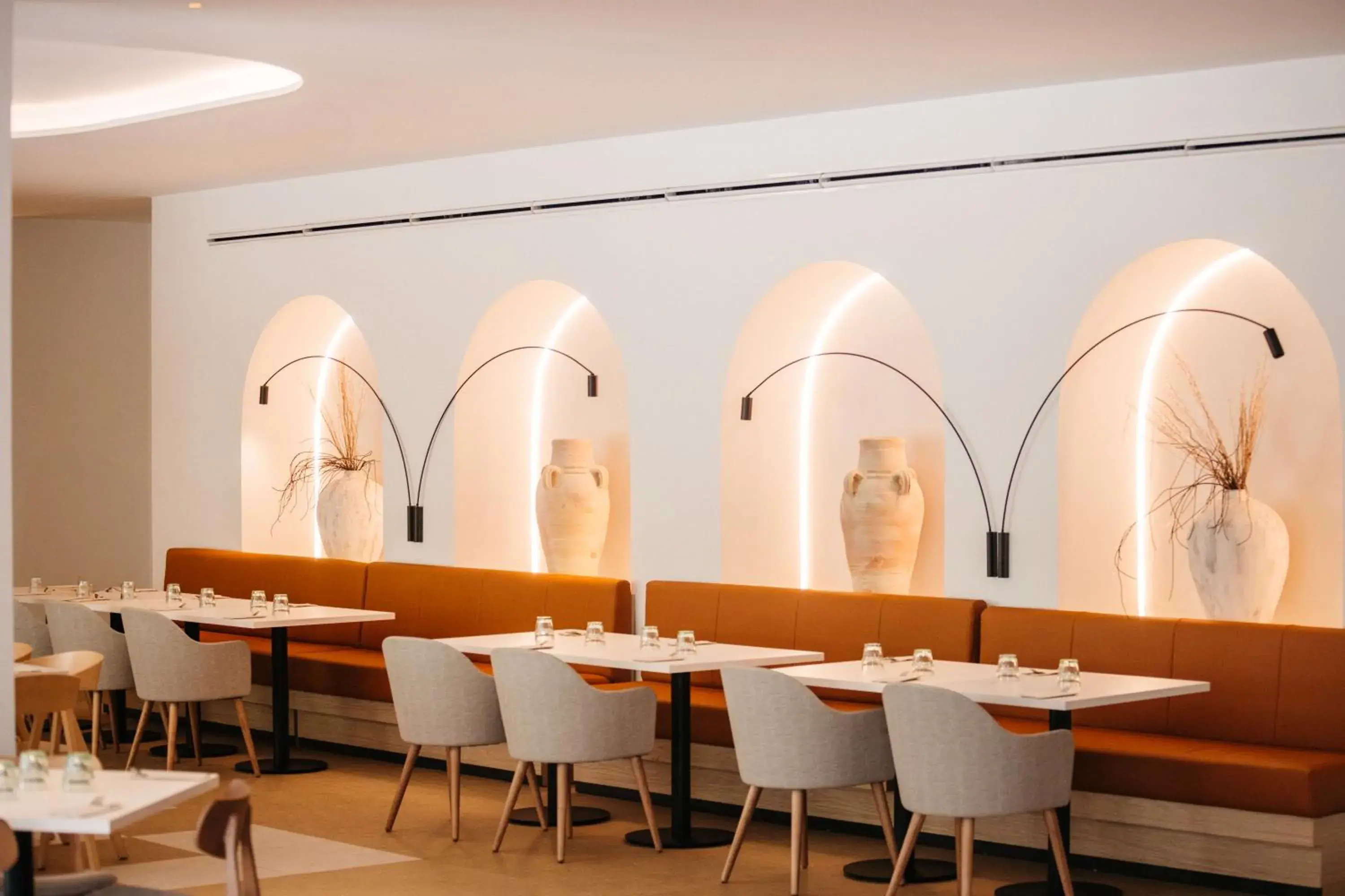 Restaurant/places to eat in Hotel Jaime I Restaurant/places to eat in Hotel Jaime I