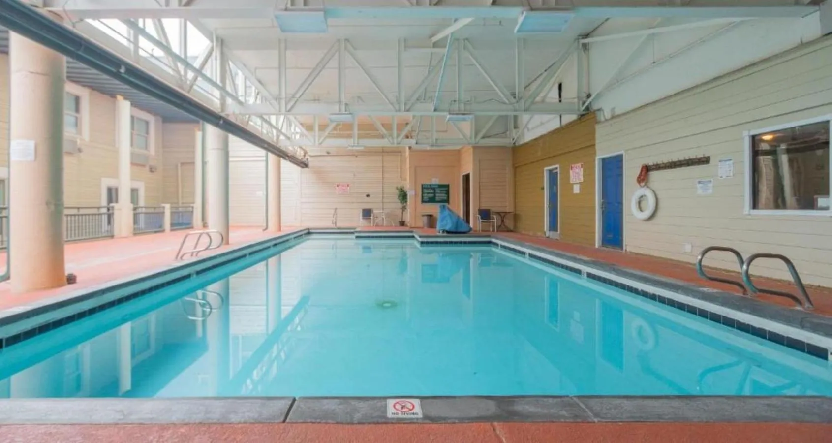 Swimming pool in Skiers Lodge