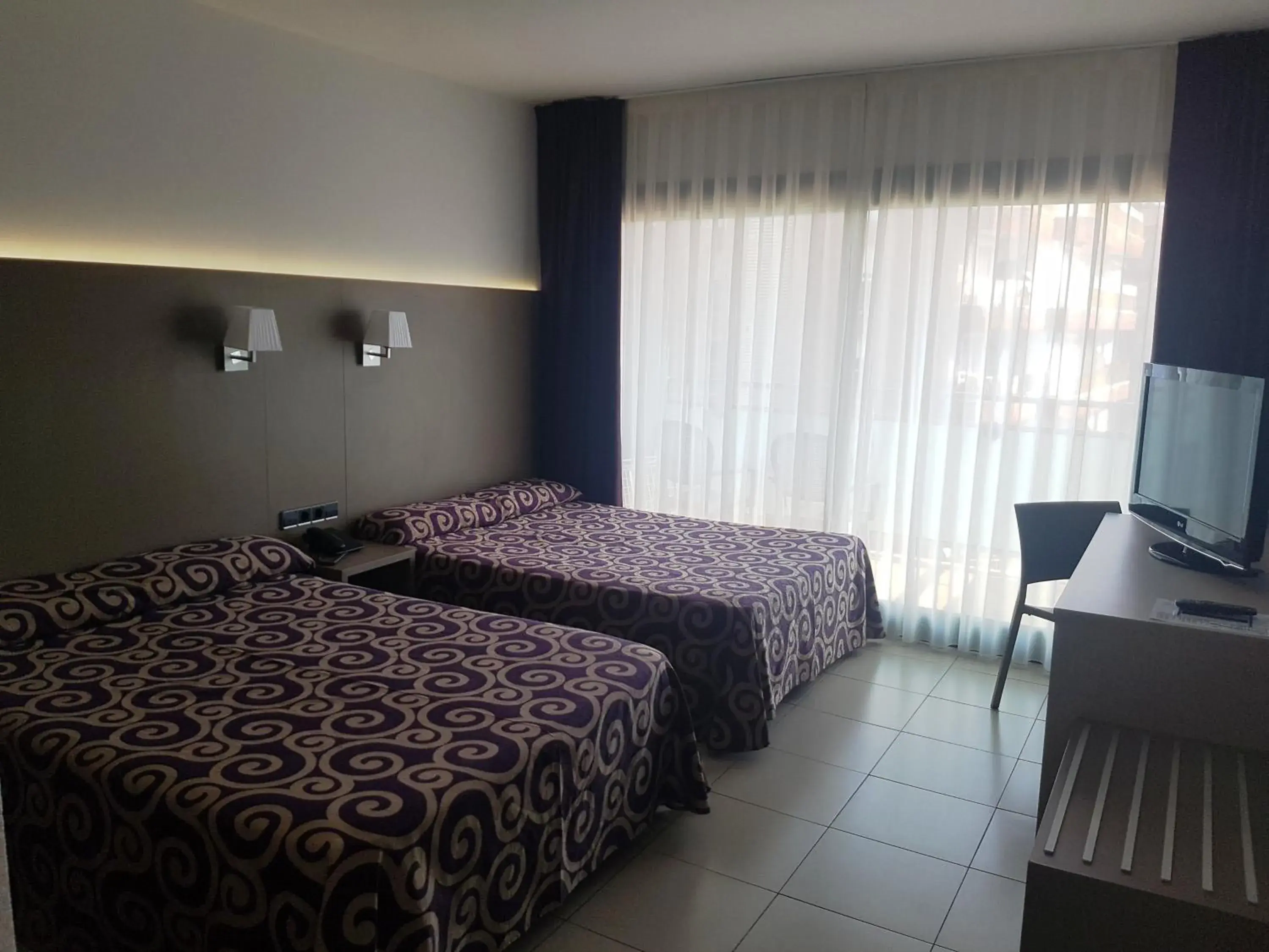 Photo of the whole room in Fenals Garden Photo of the whole room in Fenals Garden