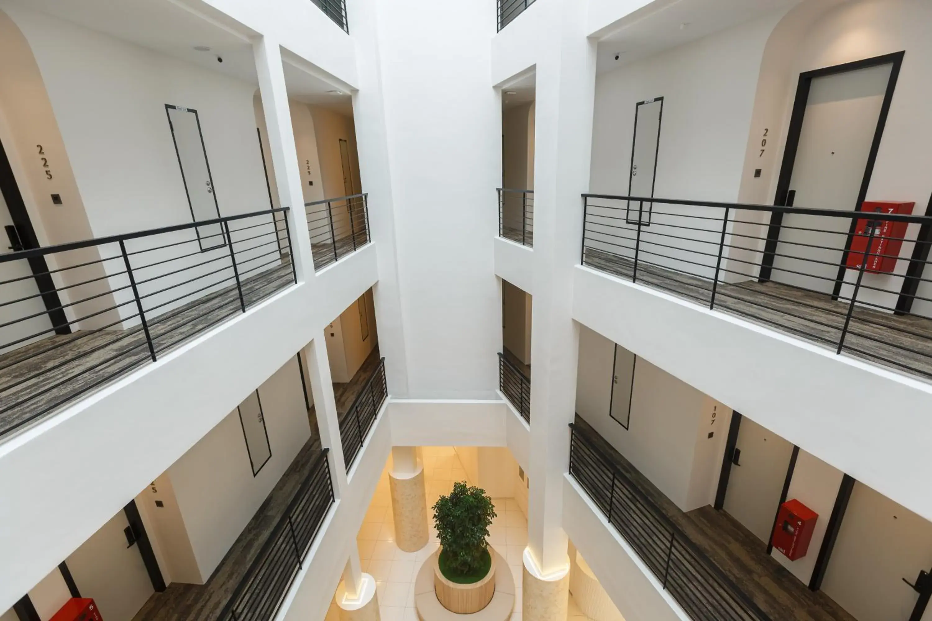 Property building in Wellesley Hotel Property building in Wellesley Hotel