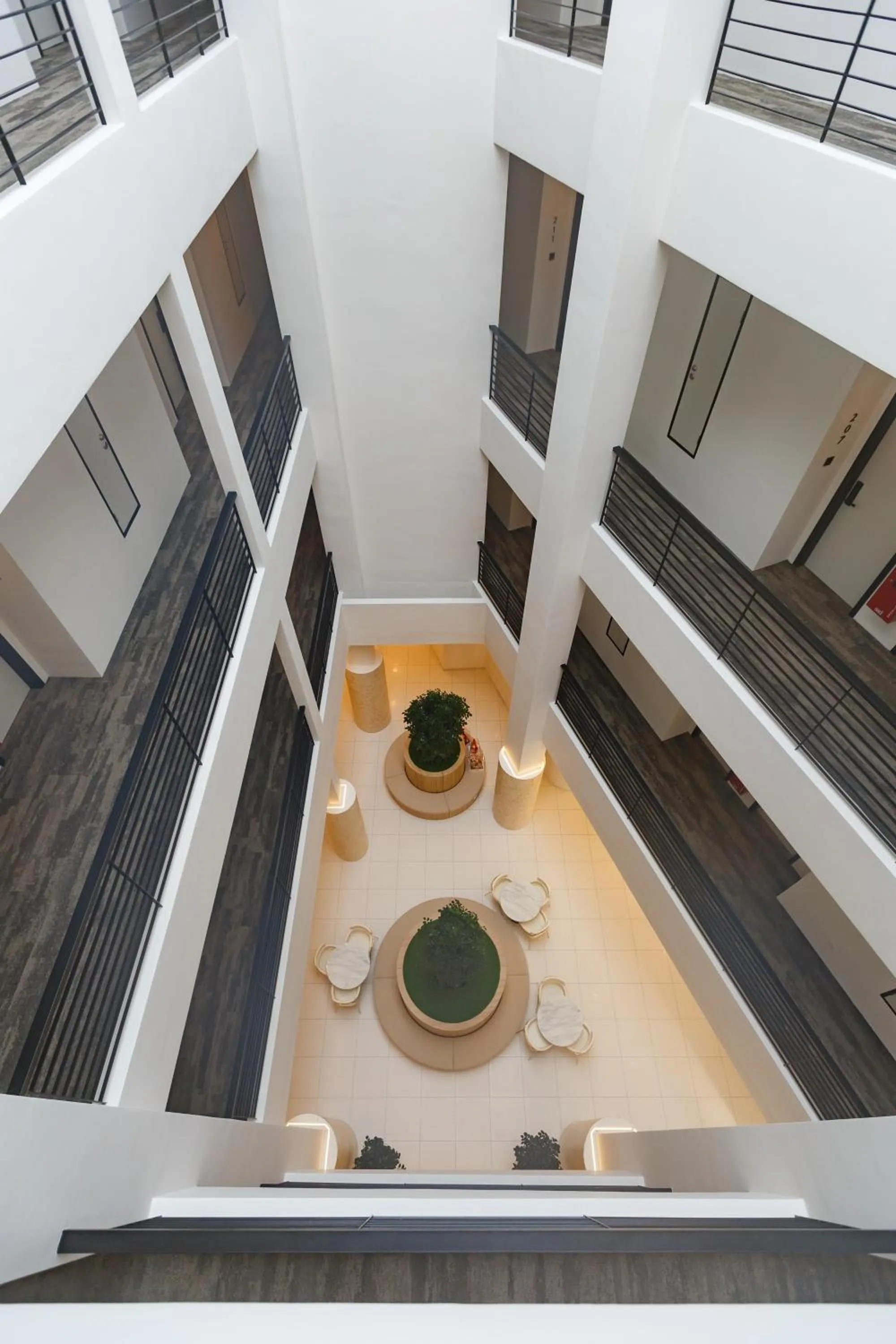 Property building in Wellesley Hotel