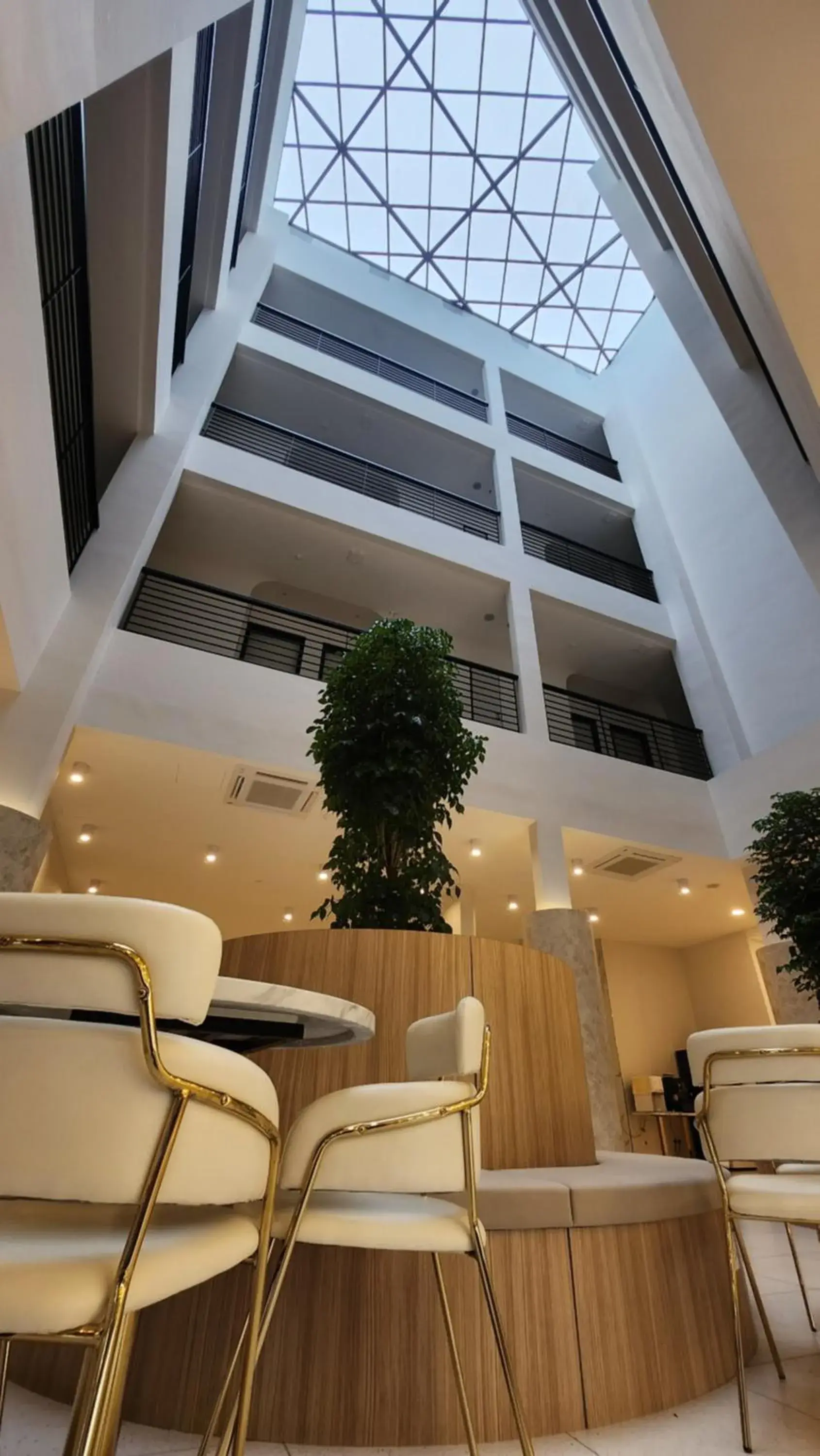 Lobby or reception in Wellesley Hotel Lobby or reception in Wellesley Hotel