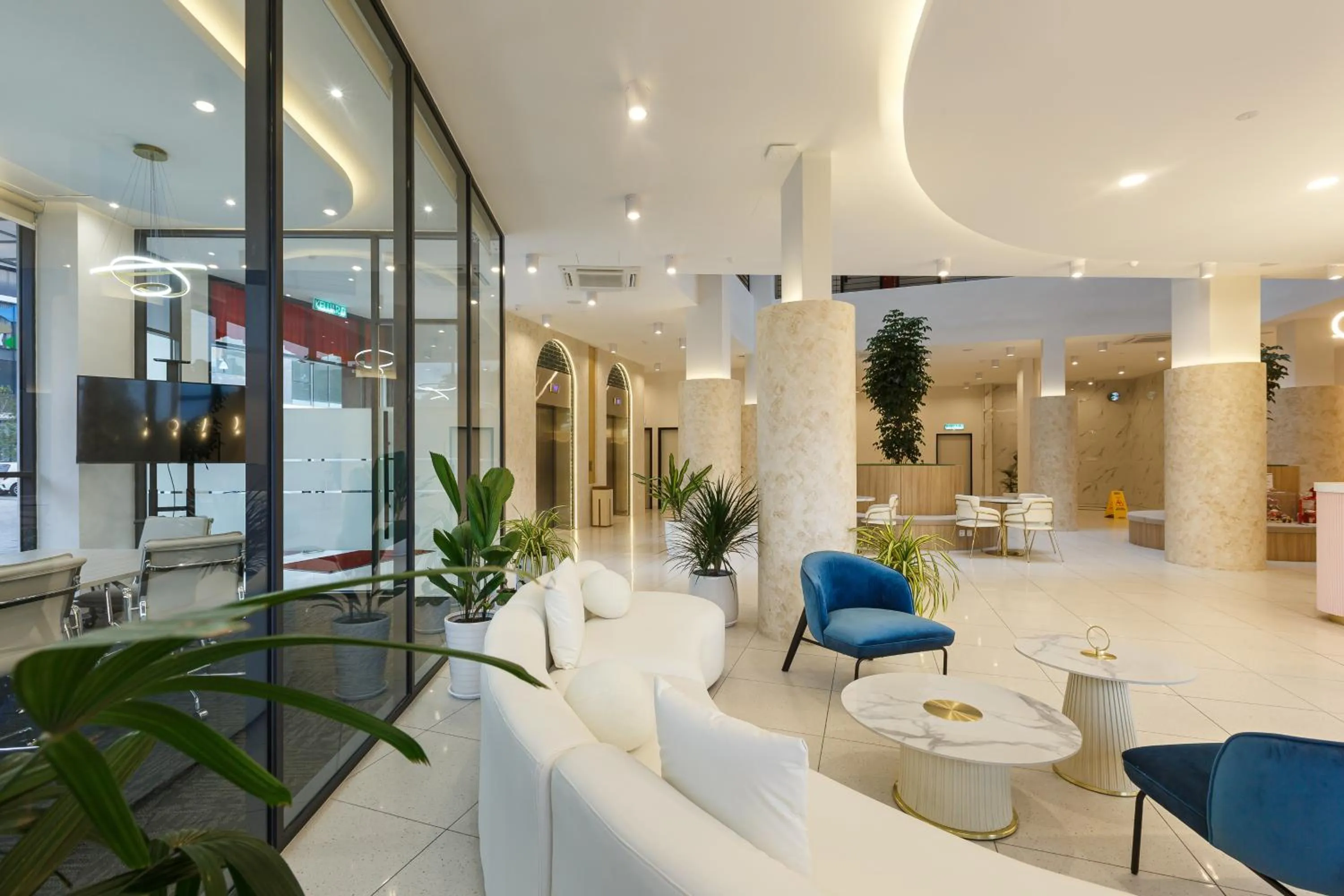 Lobby or reception in Wellesley Hotel