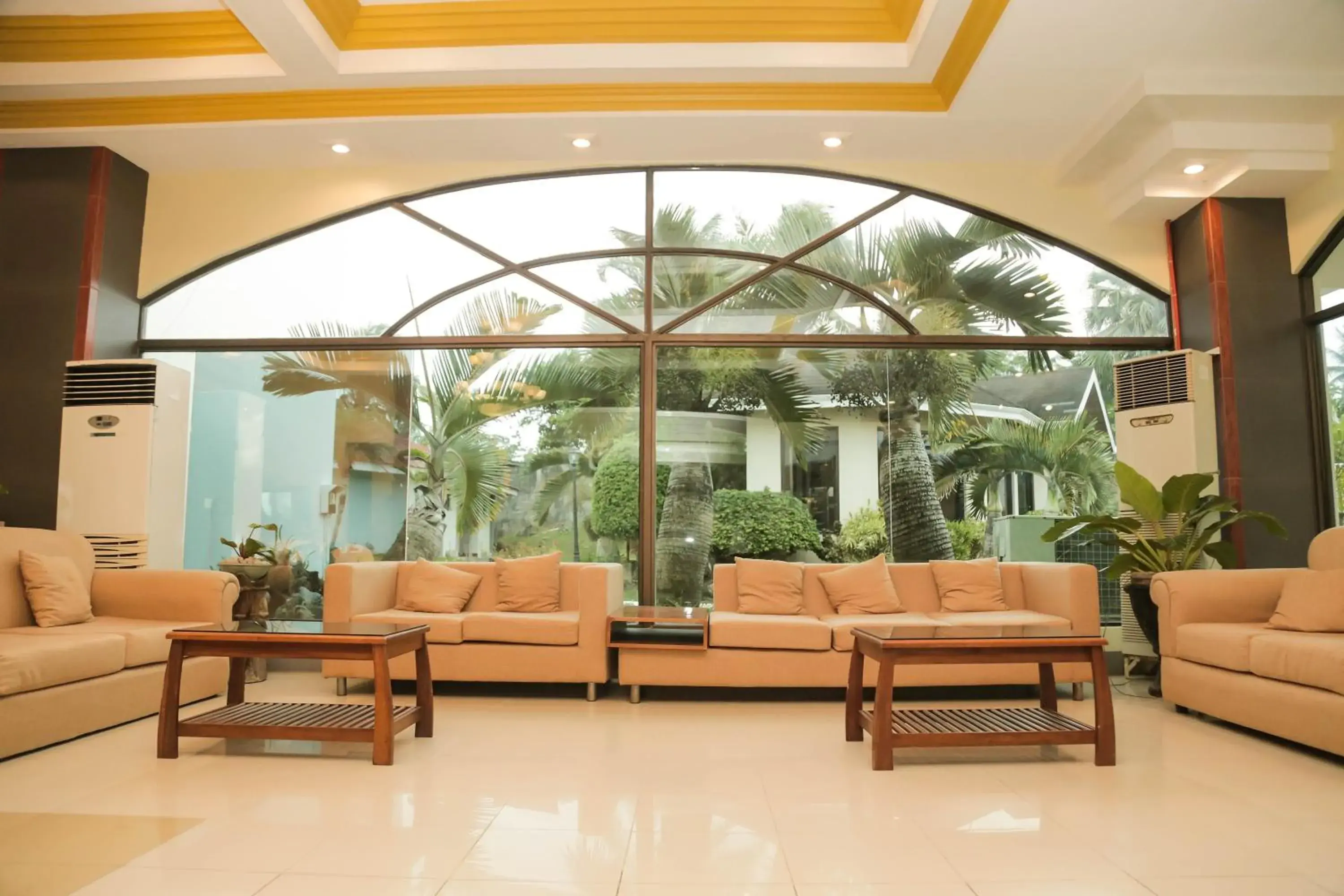 Seating area in Bohol Plaza Mountain Resort and Restaurant Seating area in Bohol Plaza Mountain Resort and Restaurant