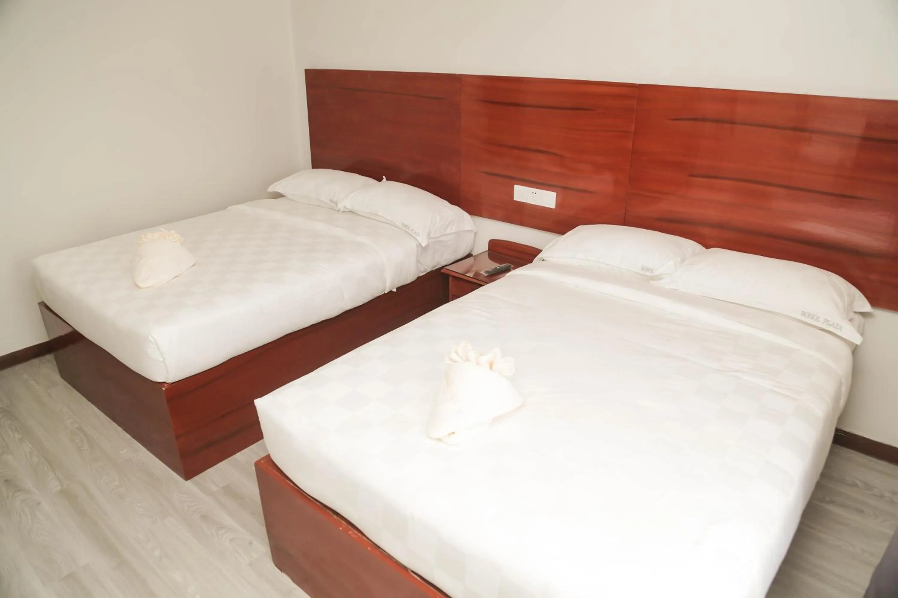 Bed in Bohol Plaza Mountain Resort and Restaurant