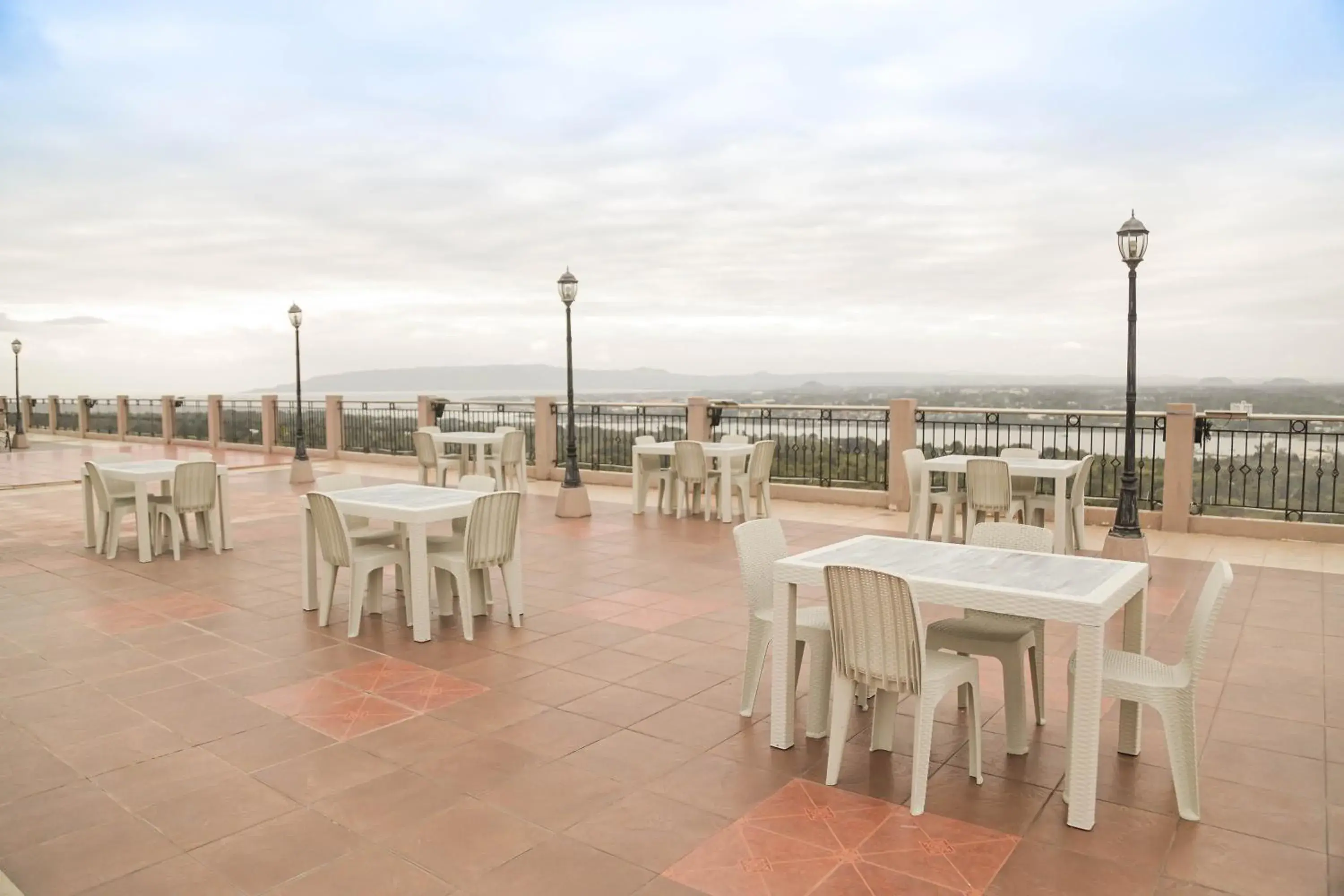 Restaurant/places to eat in Bohol Plaza Mountain Resort and Restaurant Restaurant/places to eat in Bohol Plaza Mountain Resort and Restaurant