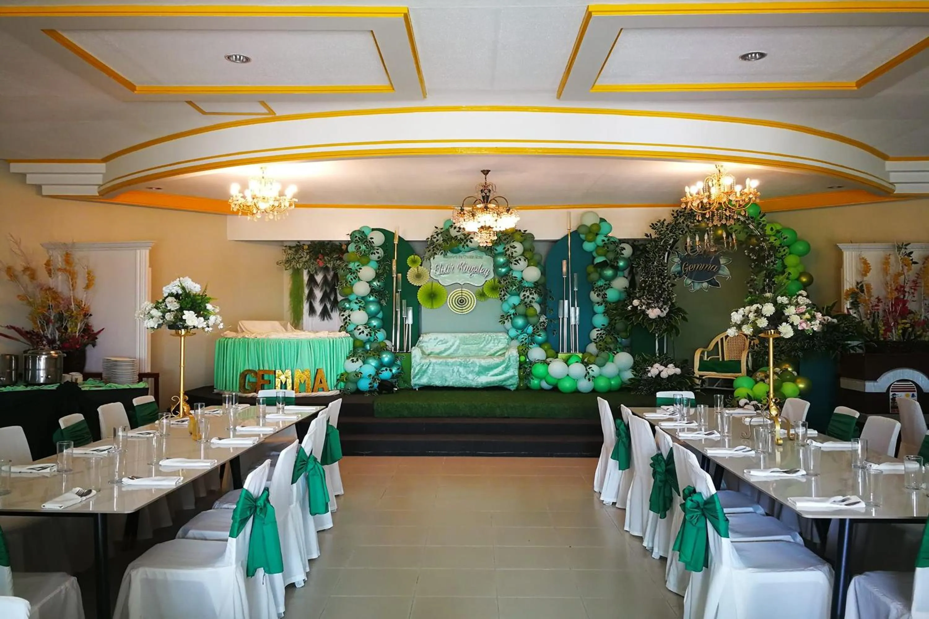 Meeting/conference room in Bohol Plaza Mountain Resort and Restaurant
