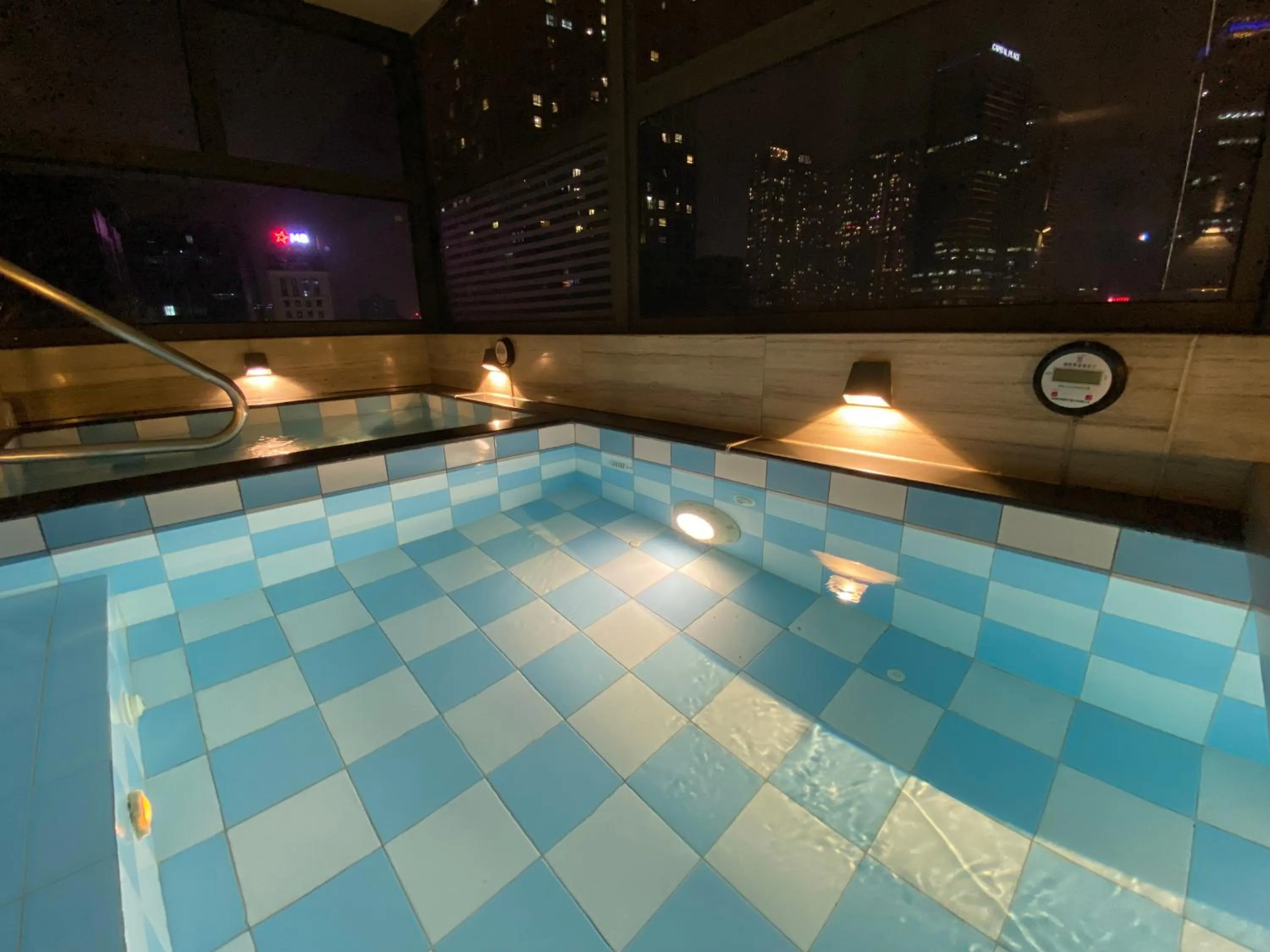 Public Bath in Hotel Yah Hanoi & Spa