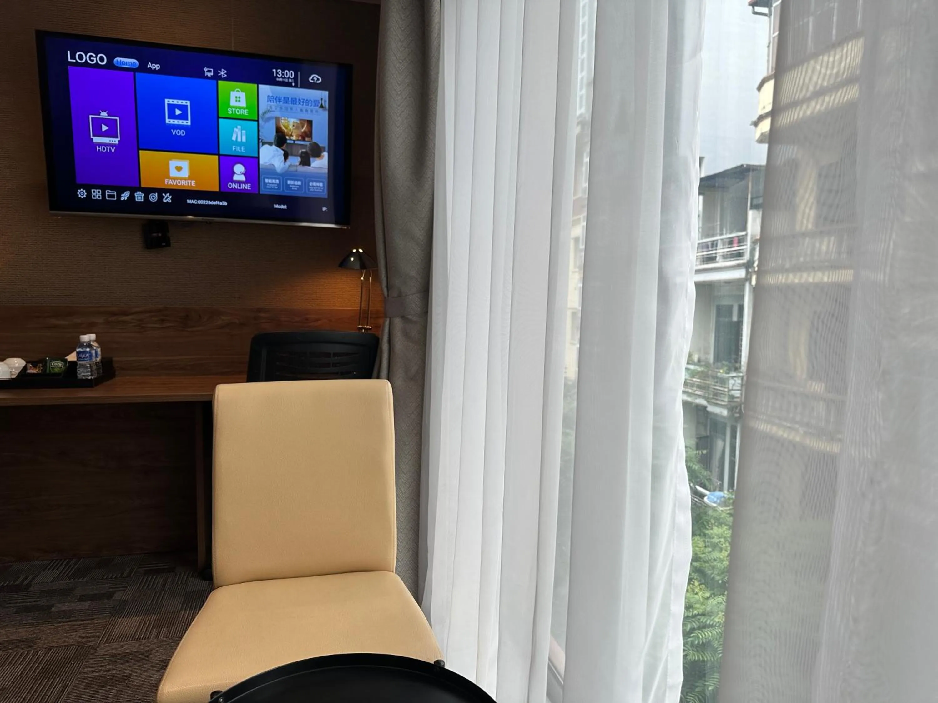 TV and multimedia in Hotel Yah Hanoi & Spa