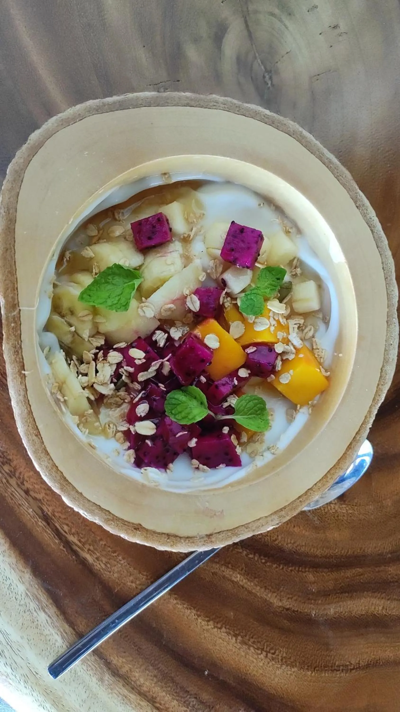 Breakfast in TarTar & Nay Hostel