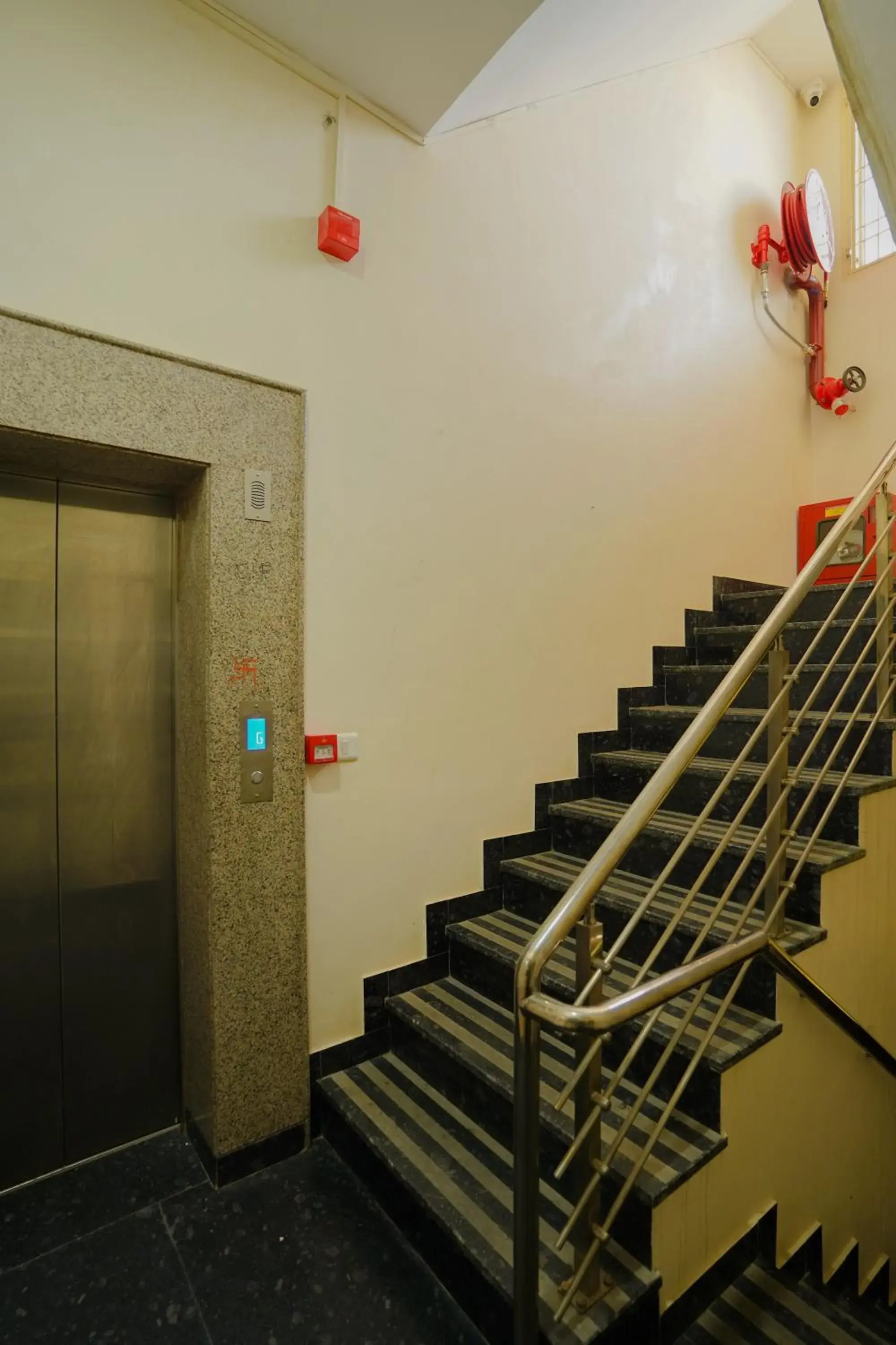 Property building in Hotel Cheelgadi Property building in Hotel Cheelgadi