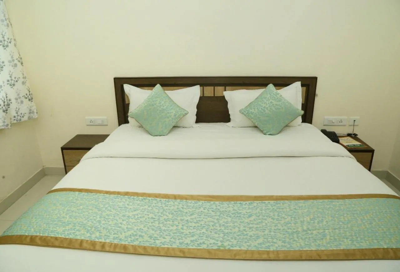 Bedroom in Hotel Cheelgadi