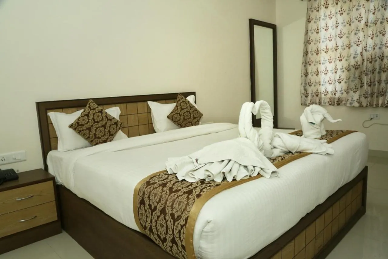 Bed in Hotel Cheelgadi