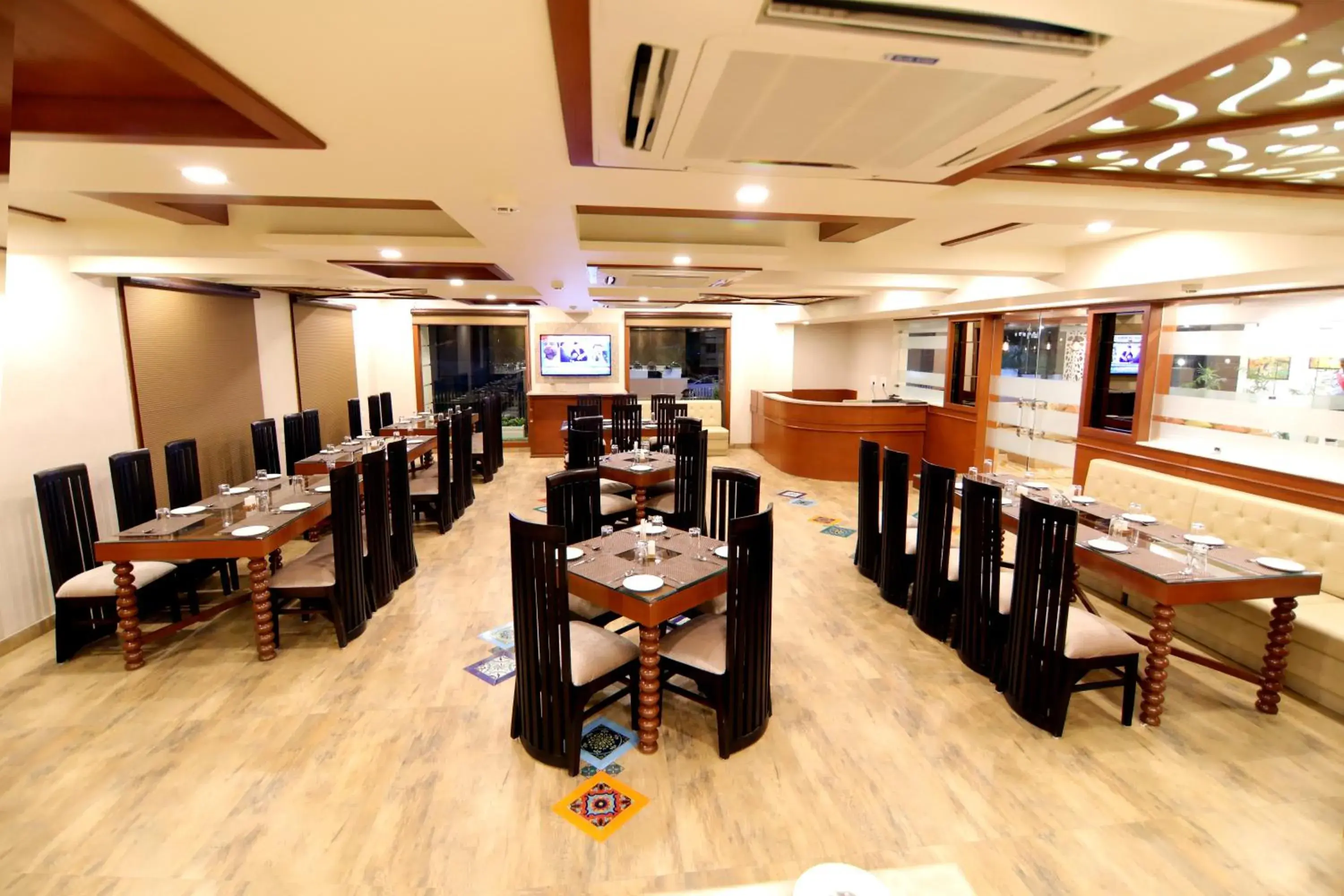 Restaurant/places to eat in Udman Hotel Haridwar Restaurant/places to eat in Udman Hotel Haridwar