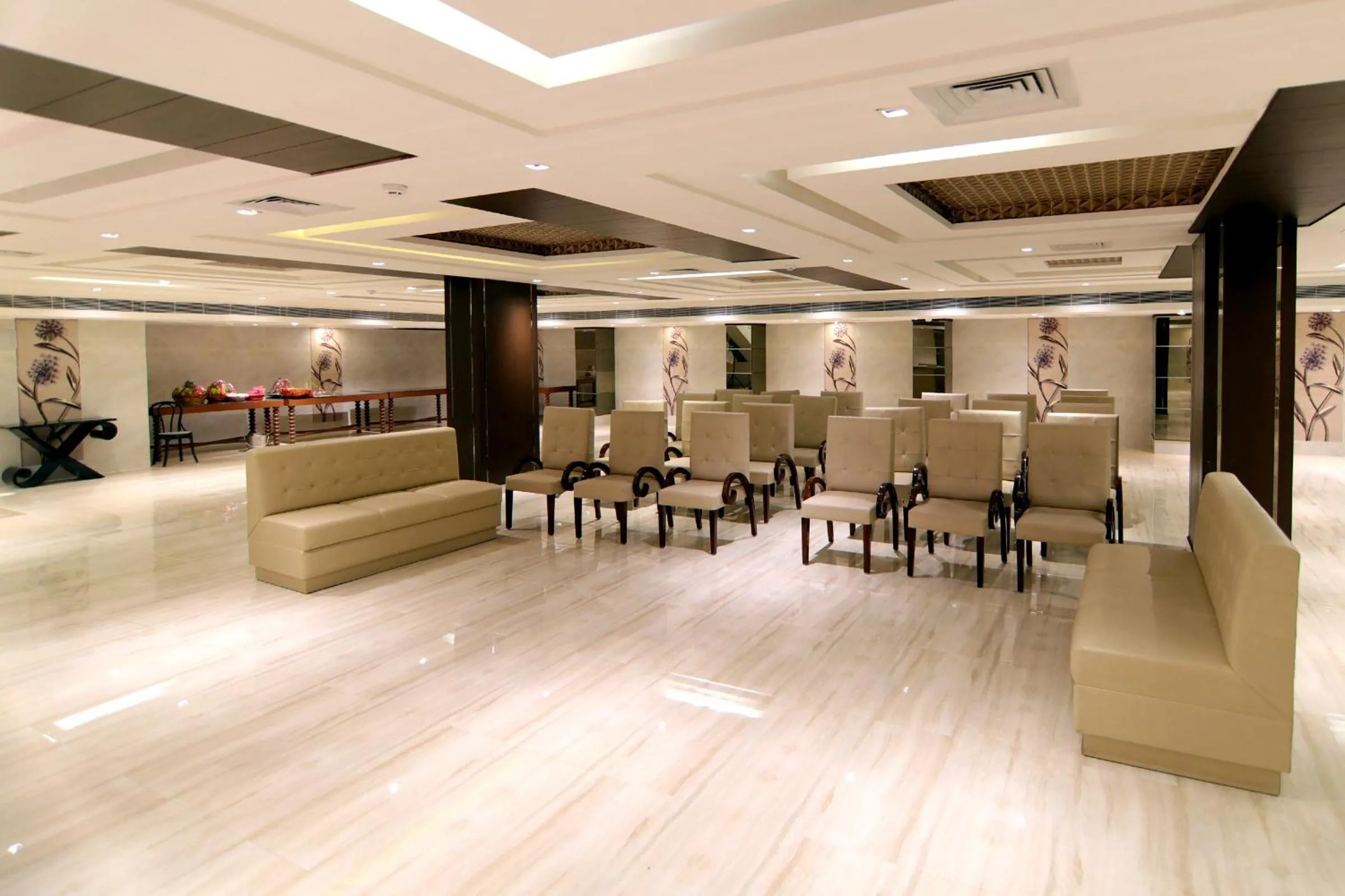 Restaurant/places to eat in Udman Hotel Haridwar