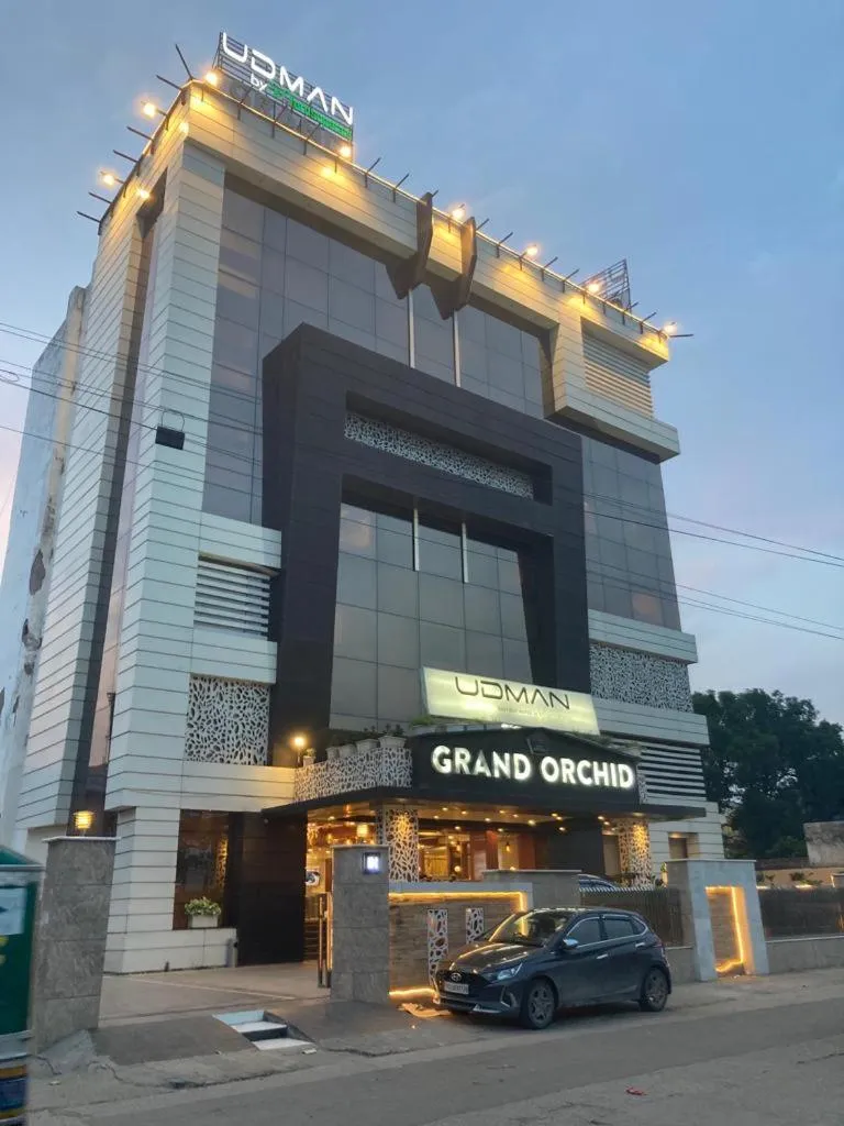 Facade/entrance in Udman Hotel Haridwar