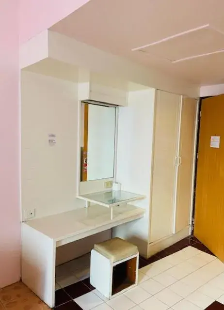 Budget Twin Room in Indra Hotel Hatyai Budget Twin Room in Indra Hotel Hatyai