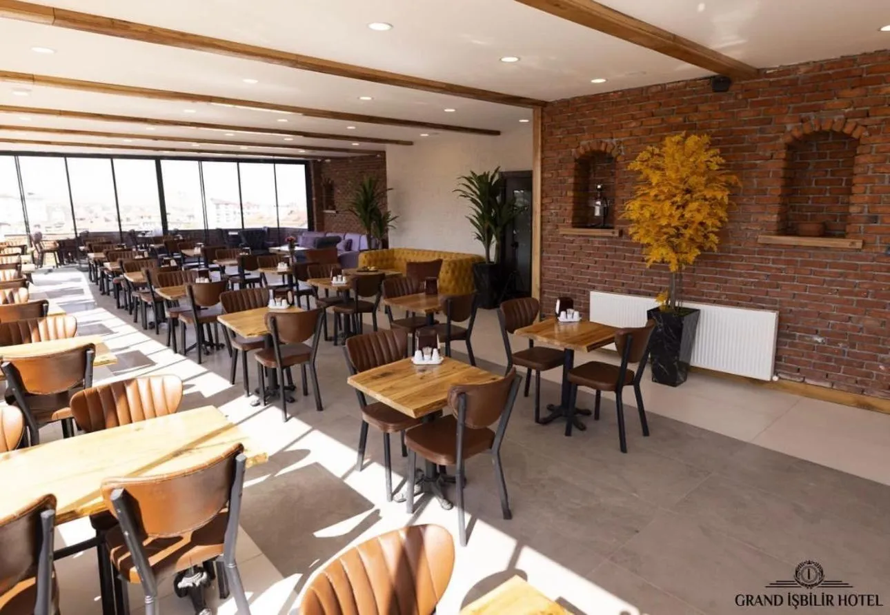 Restaurant/places to eat in işbilir hotel