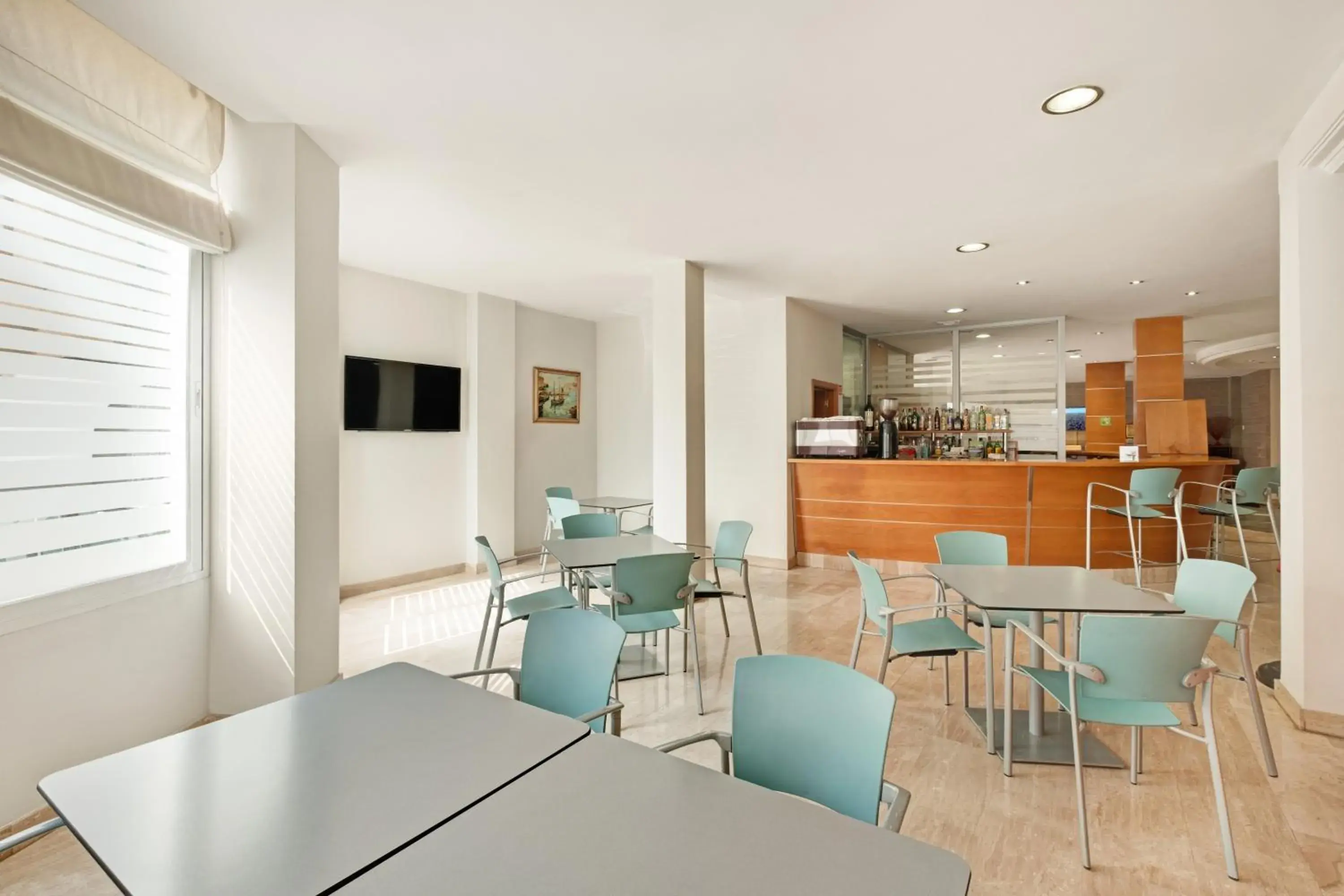 Lounge or bar in Abelux Lounge or bar in Abelux