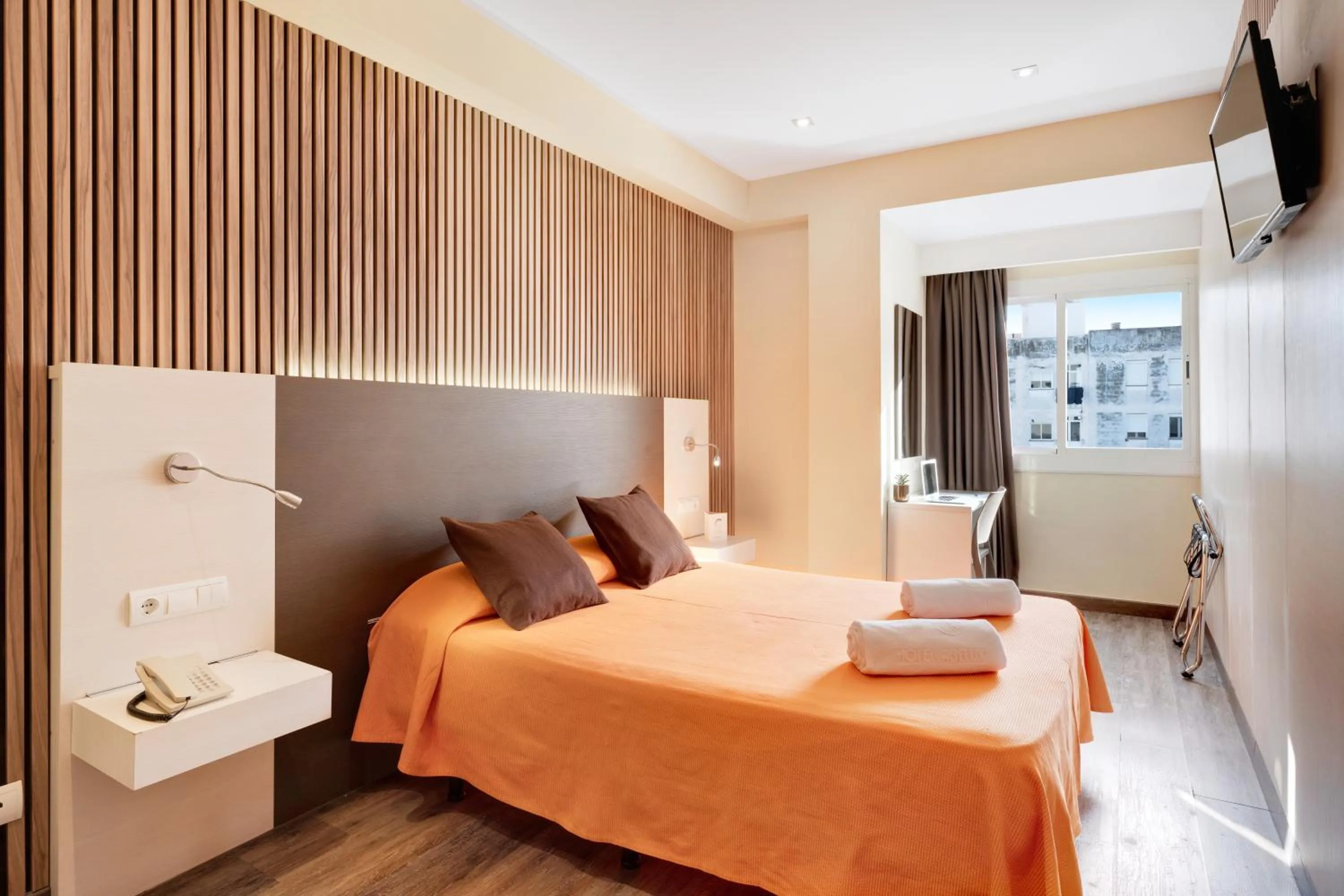 Bedroom, Bed in Abelux