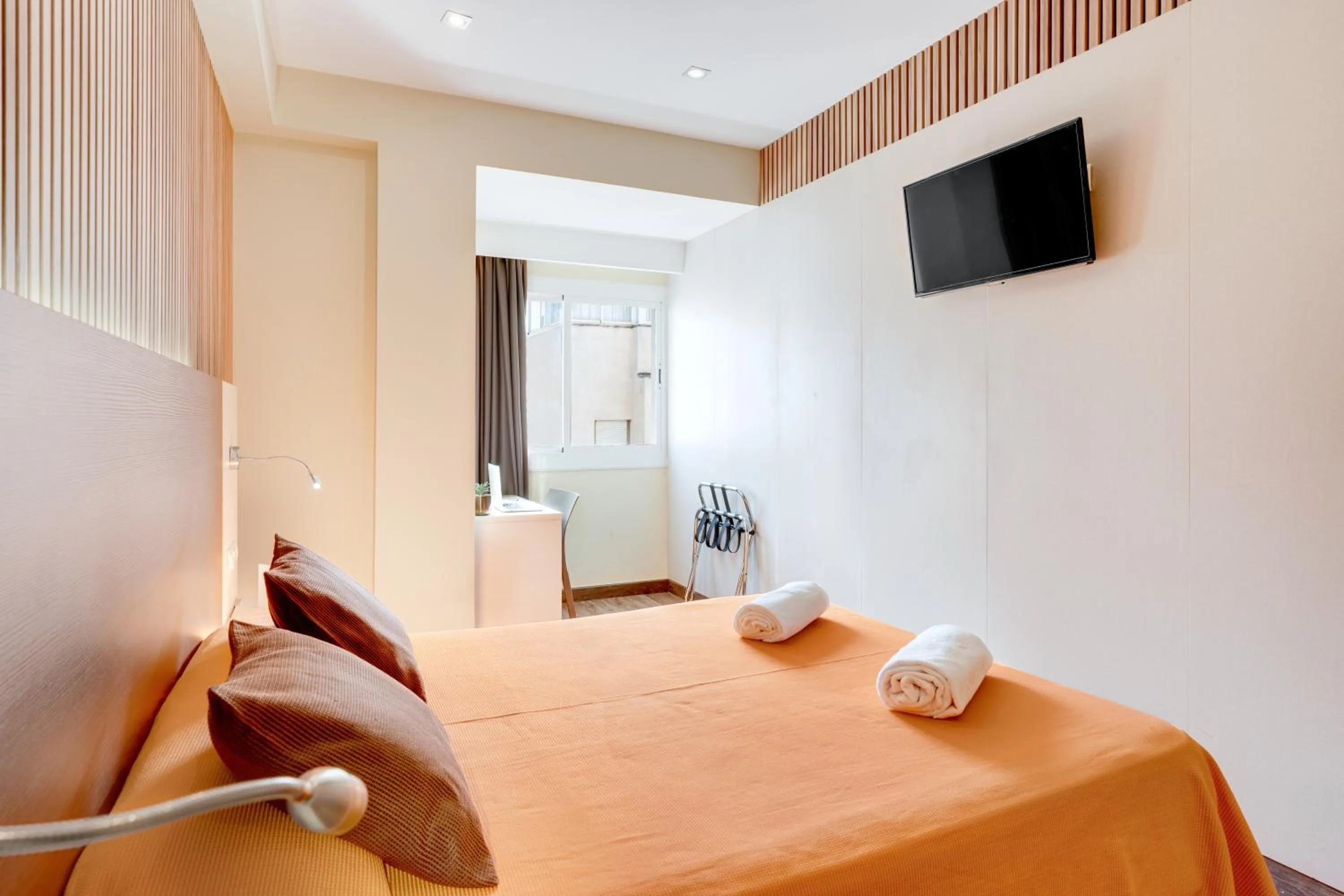 Bedroom, Bed in Abelux