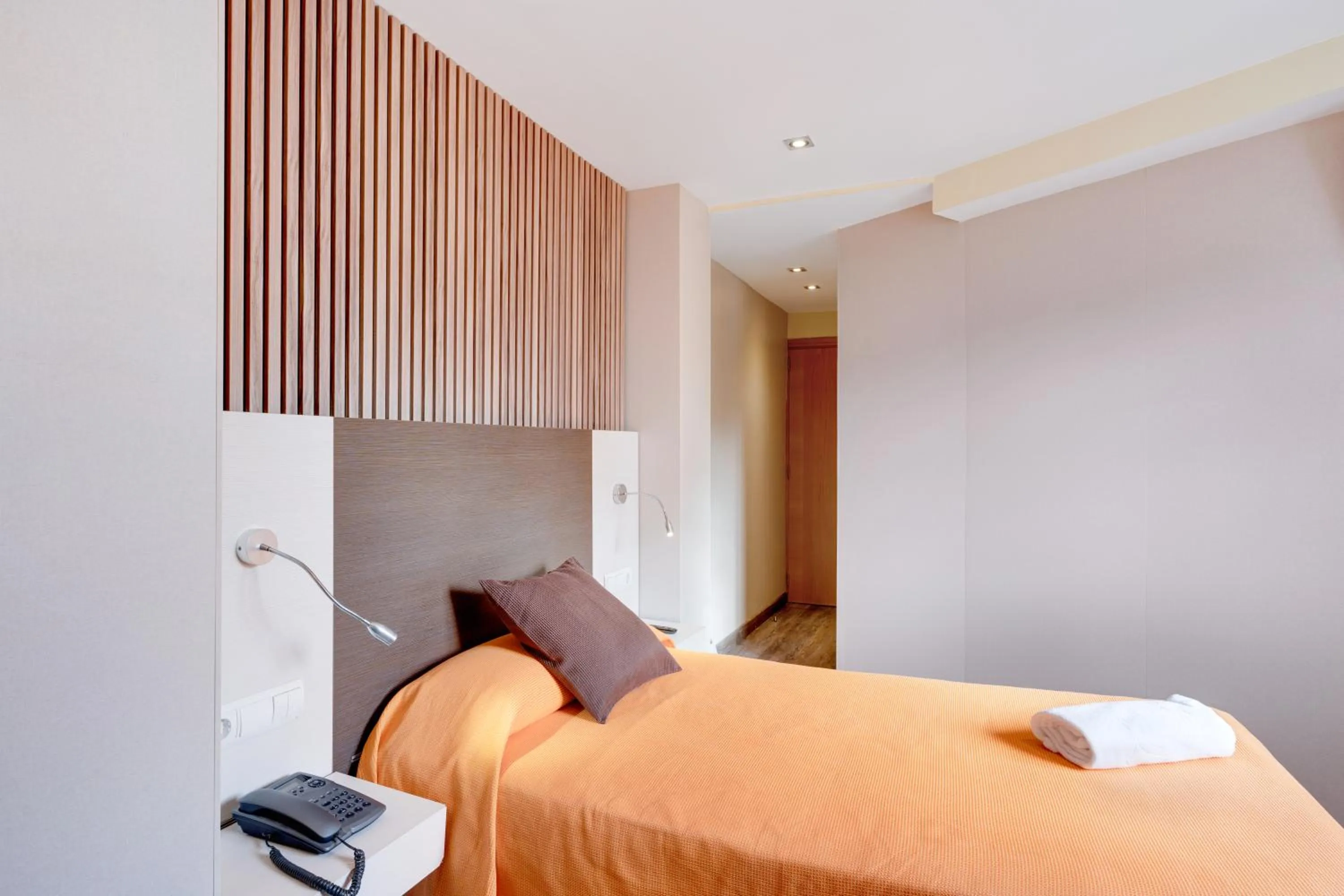 Bedroom, Bed in Abelux