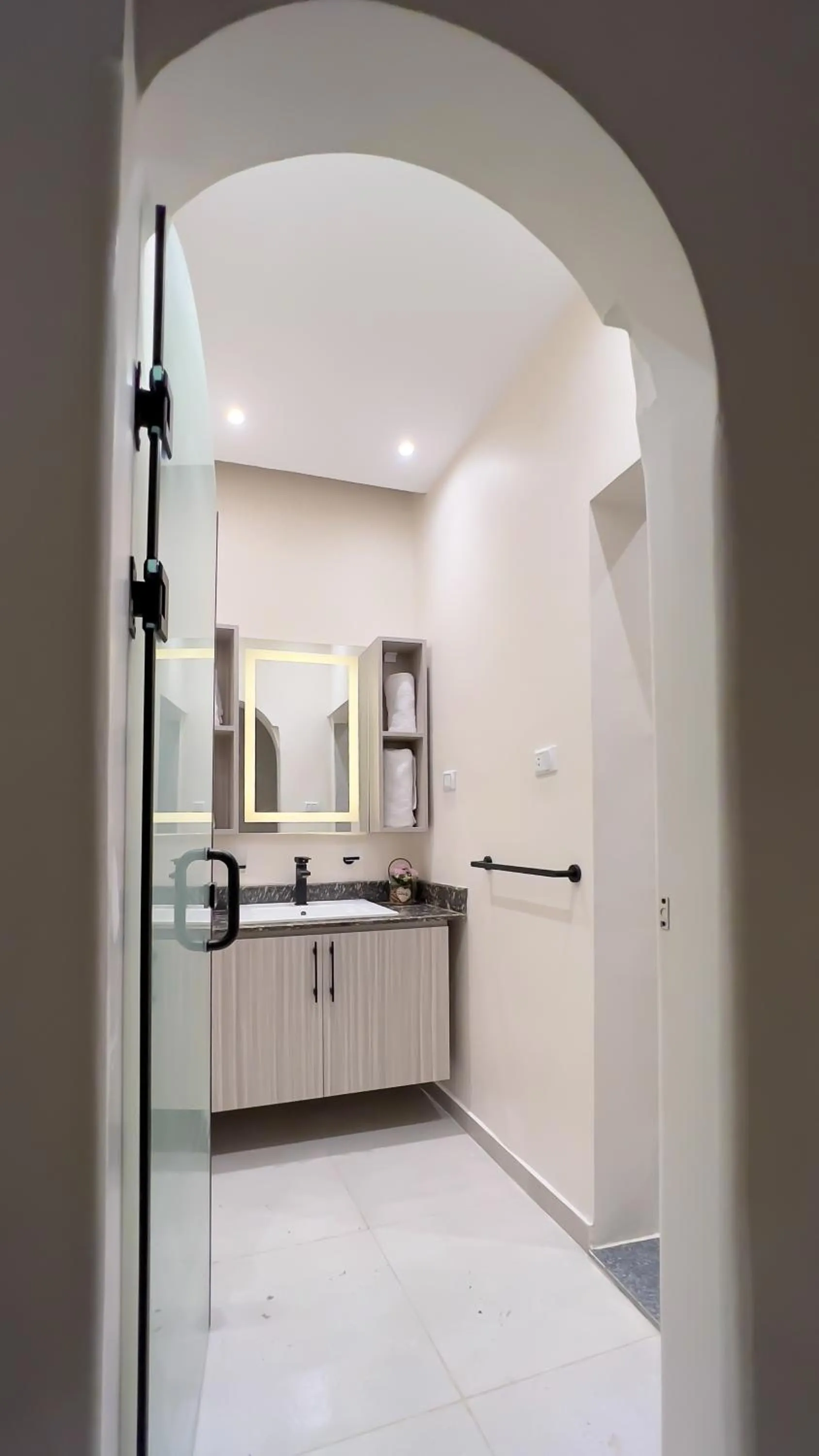 Bathroom in STEPS IN Pyramids View