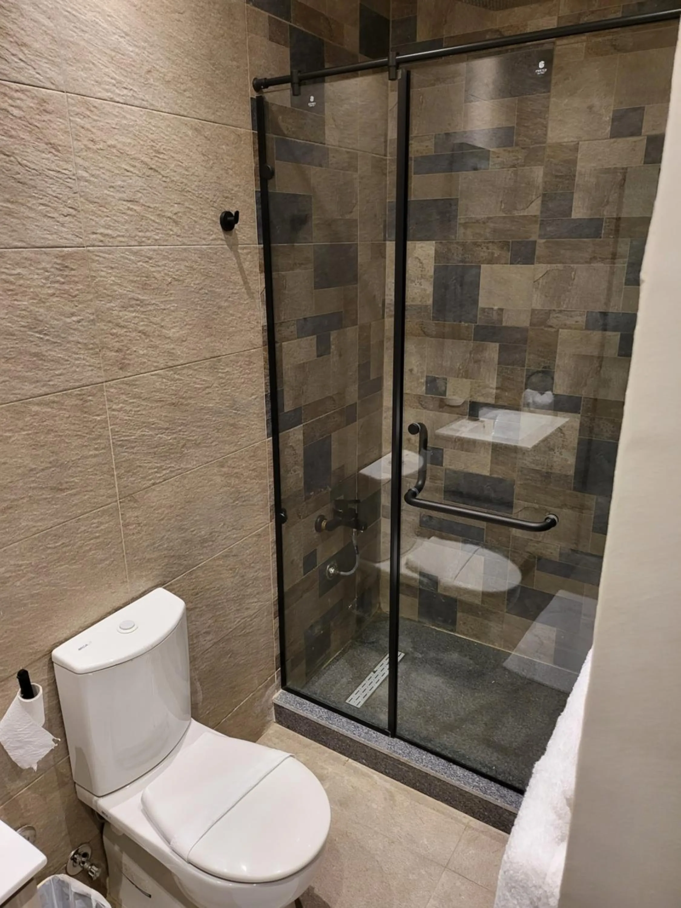 Bathroom in STEPS IN Pyramids View