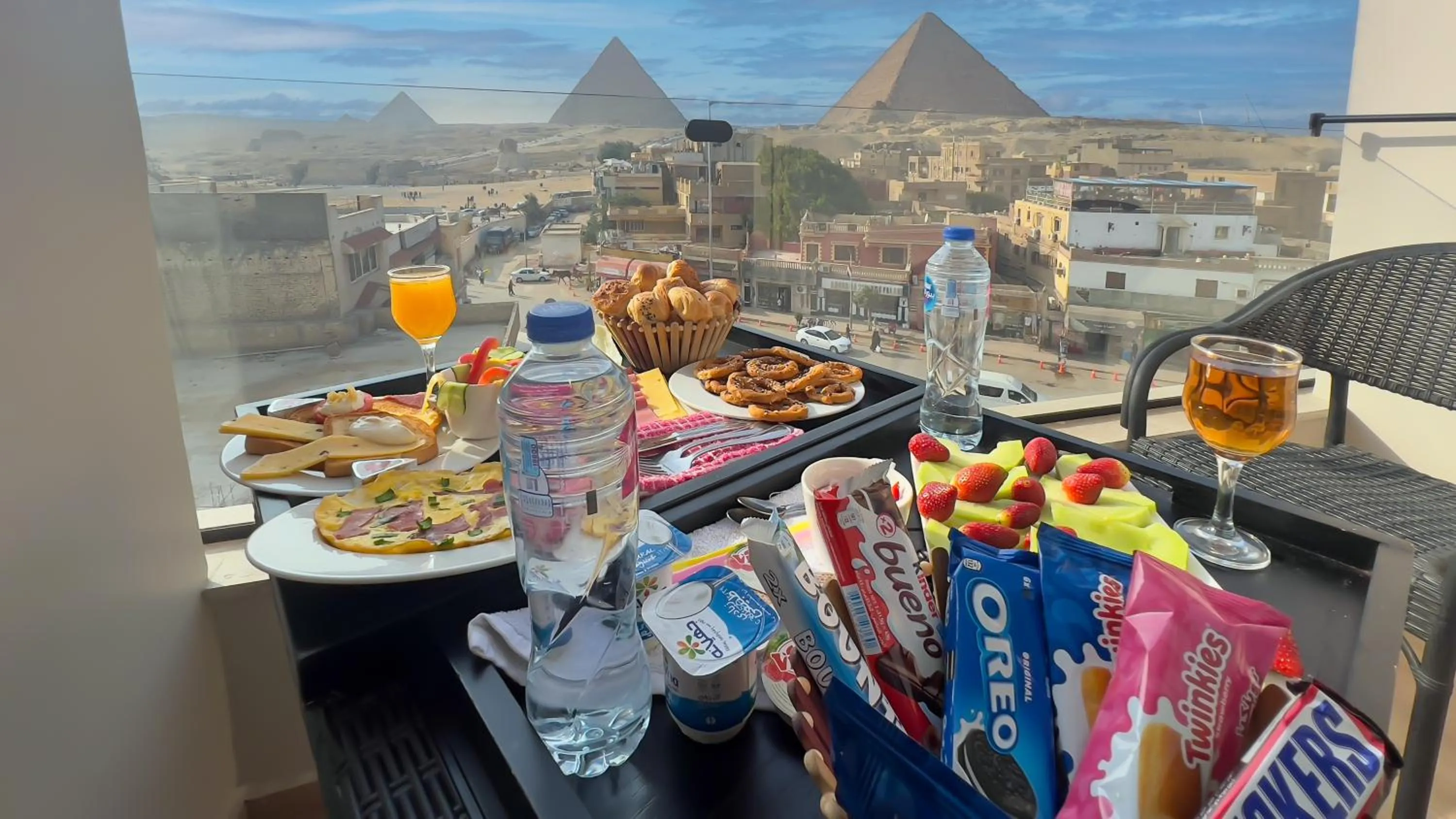 Breakfast in STEPS IN Pyramids View