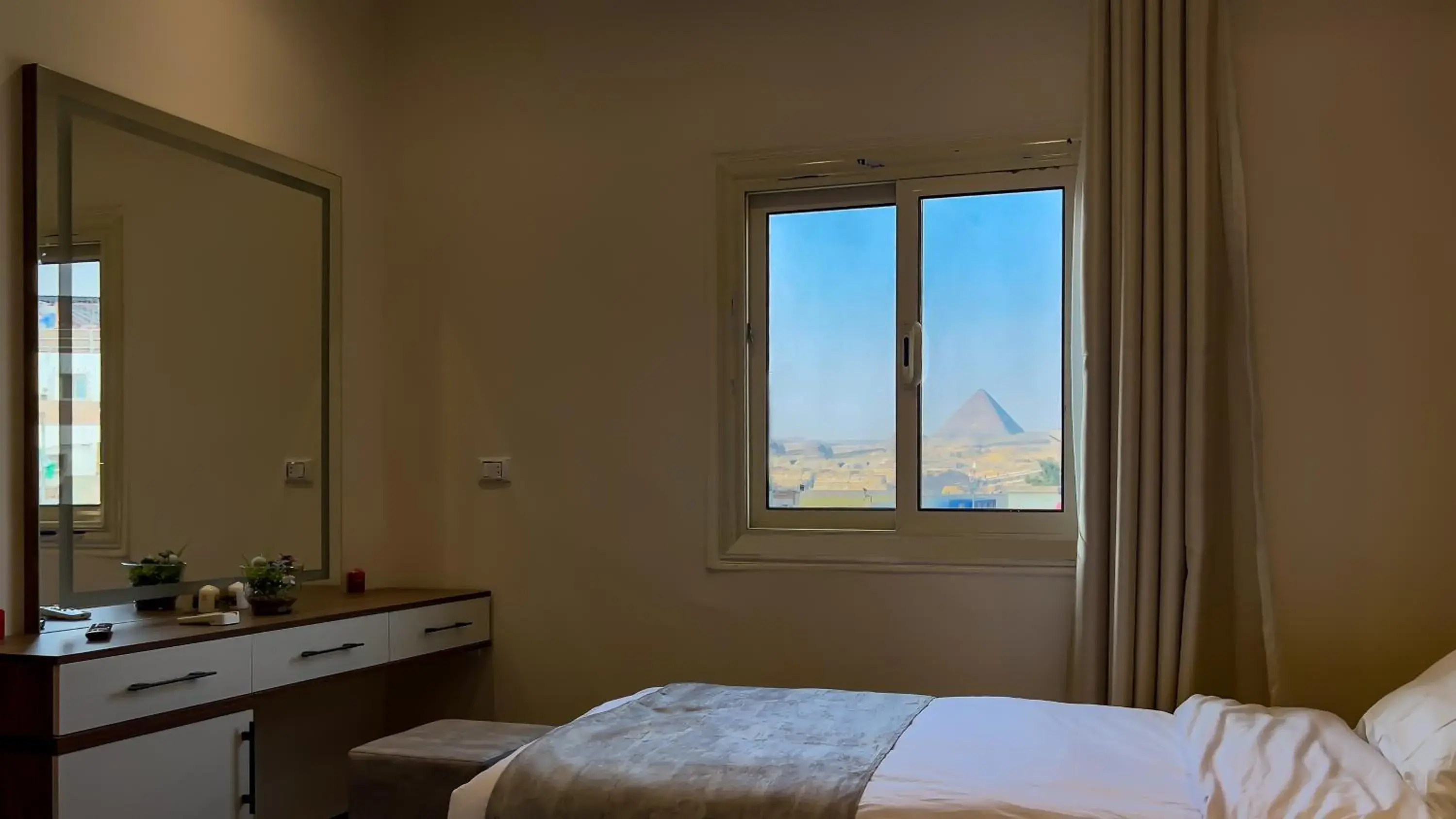 Bed in Sky Pyramids View