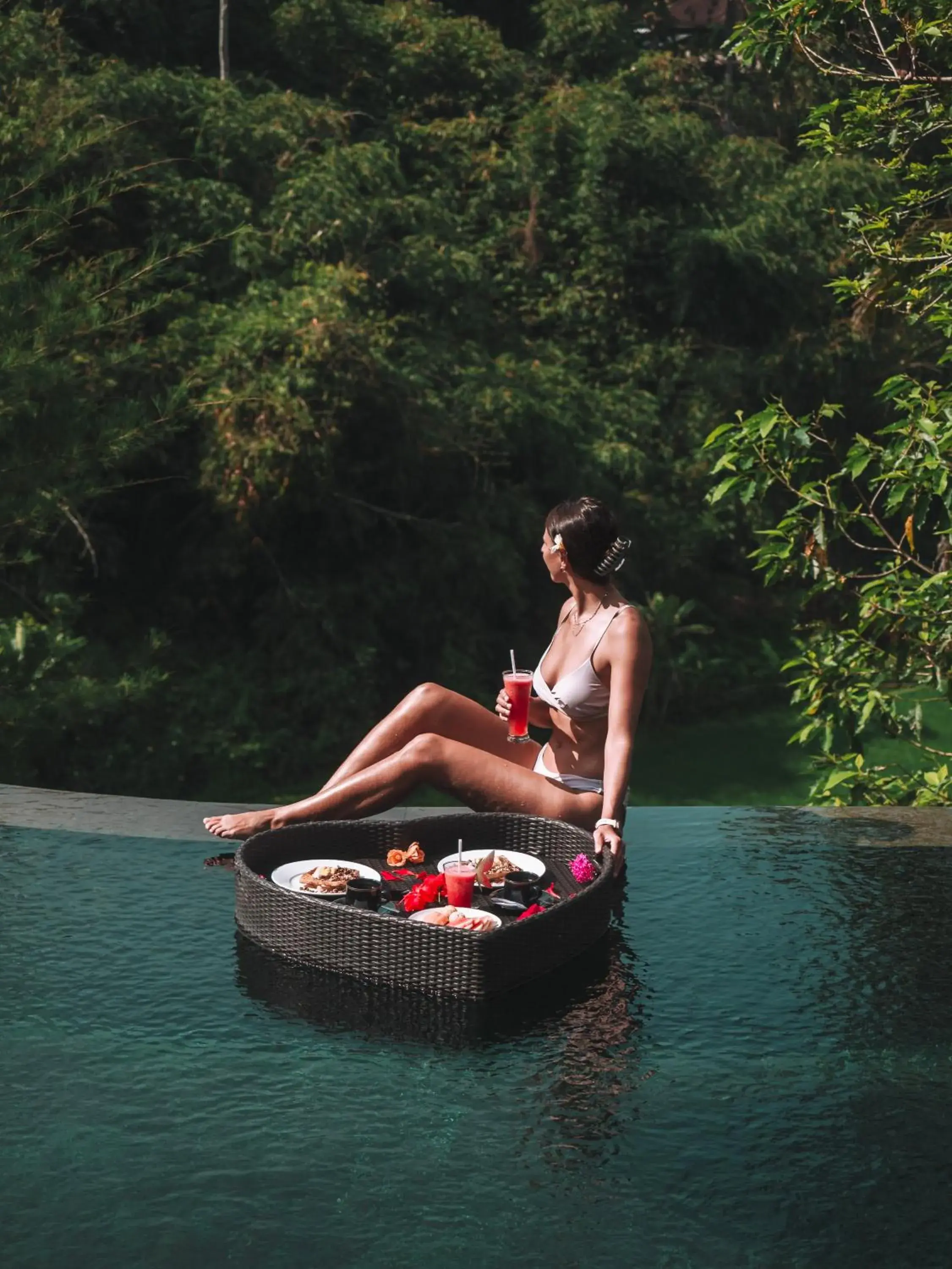 Property building in Tirta Sari Property building in Tirta Sari