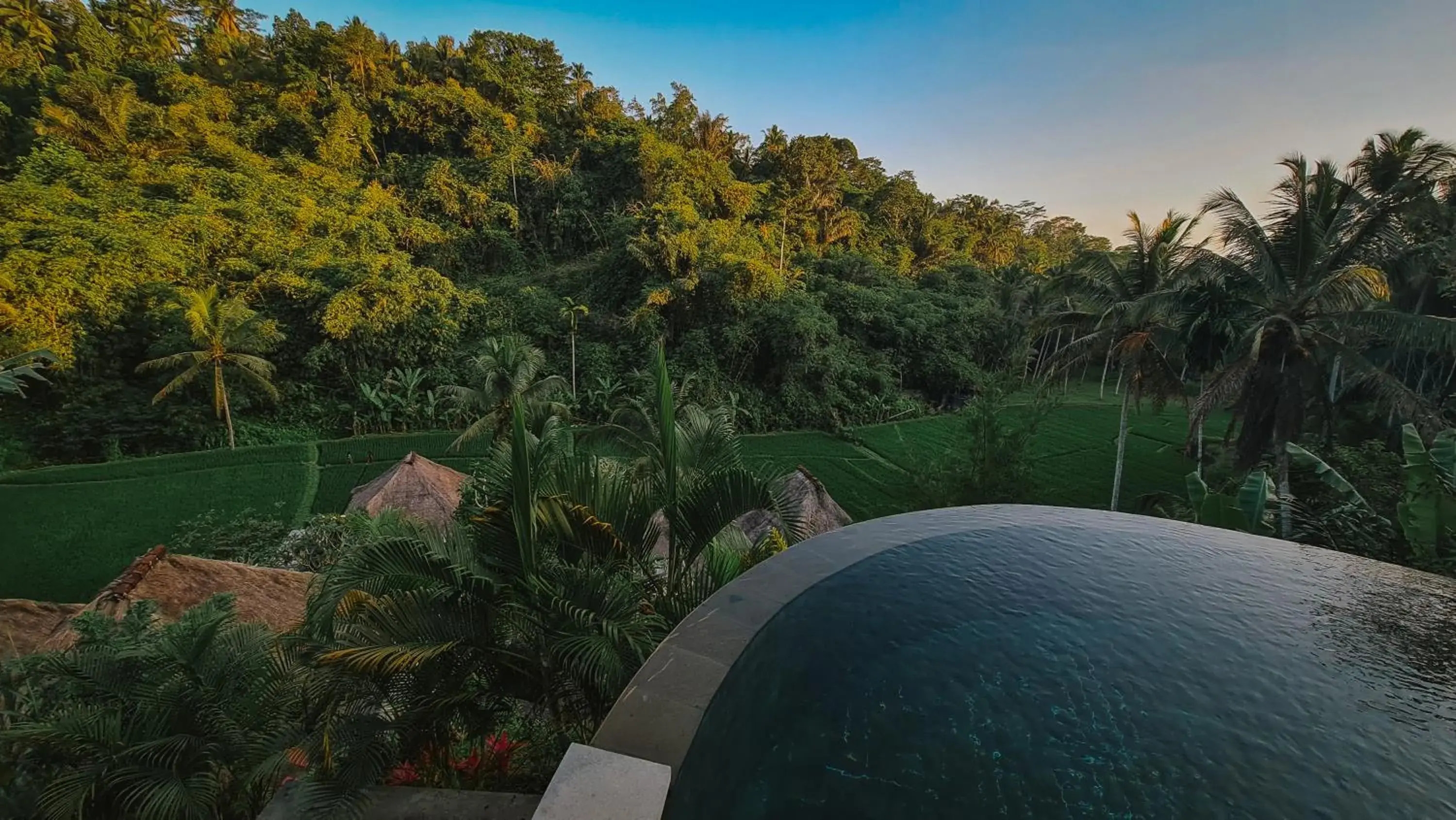 Swimming pool in Tirta Sari Swimming pool in Tirta Sari