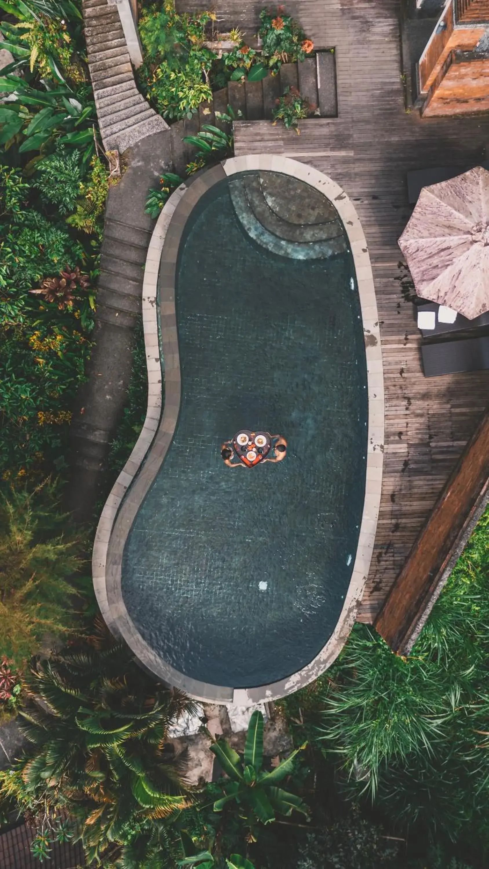 Property building in Tirta Sari Property building in Tirta Sari