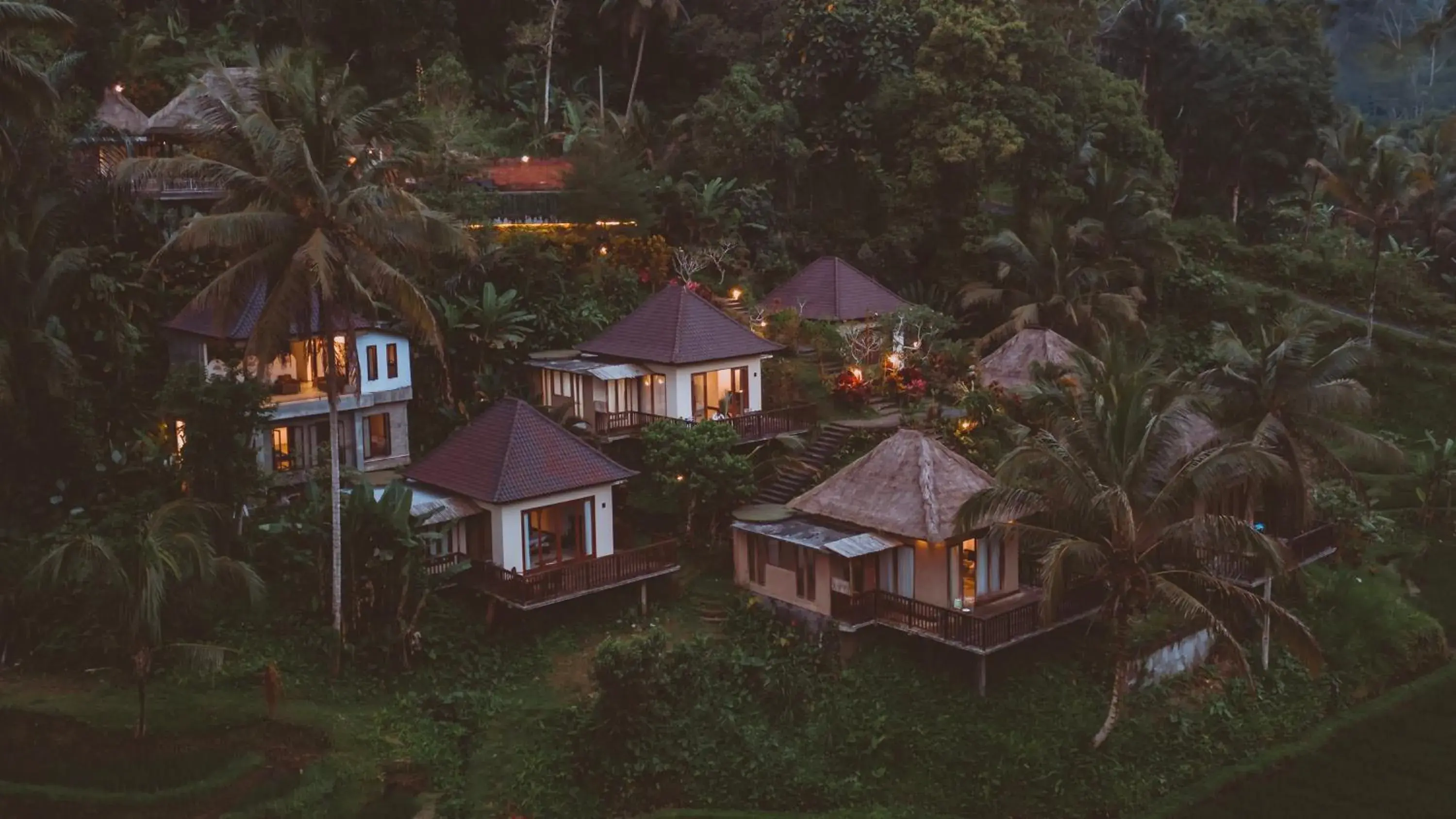 Property building in Tirta Sari Property building in Tirta Sari