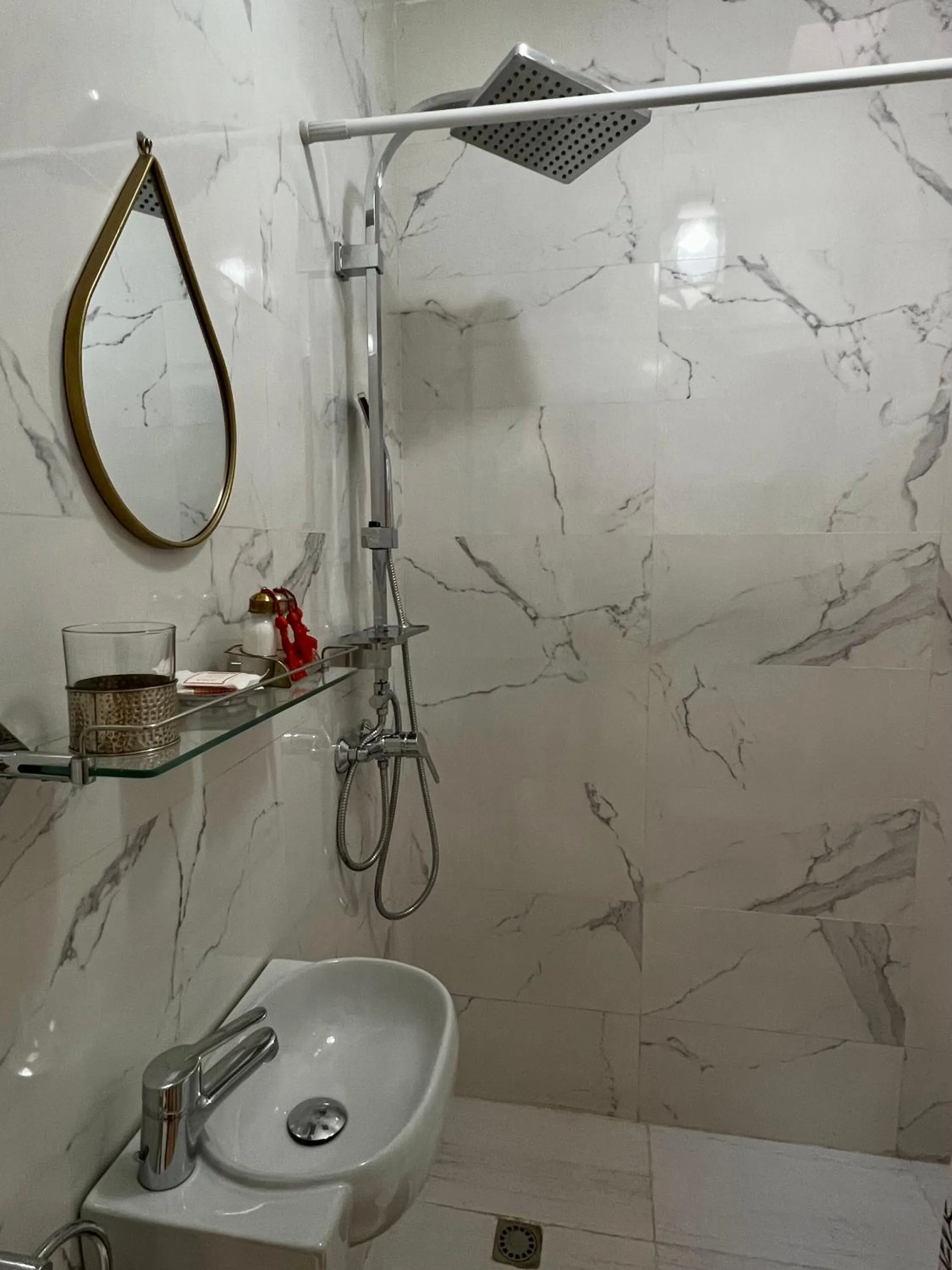 Shower in Riad Sassa Finda