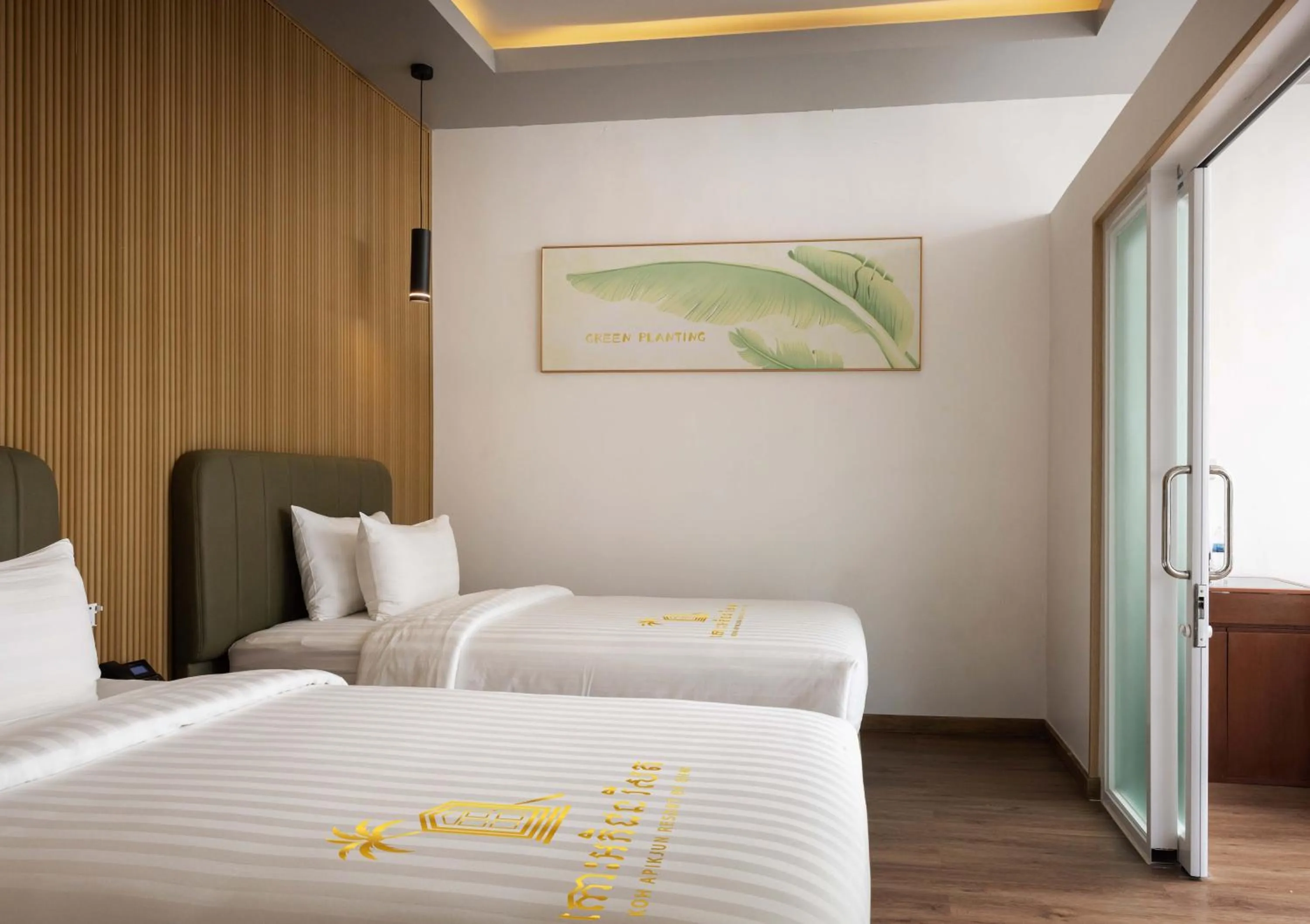 Bed in Koh Apikjun Resort by EHM