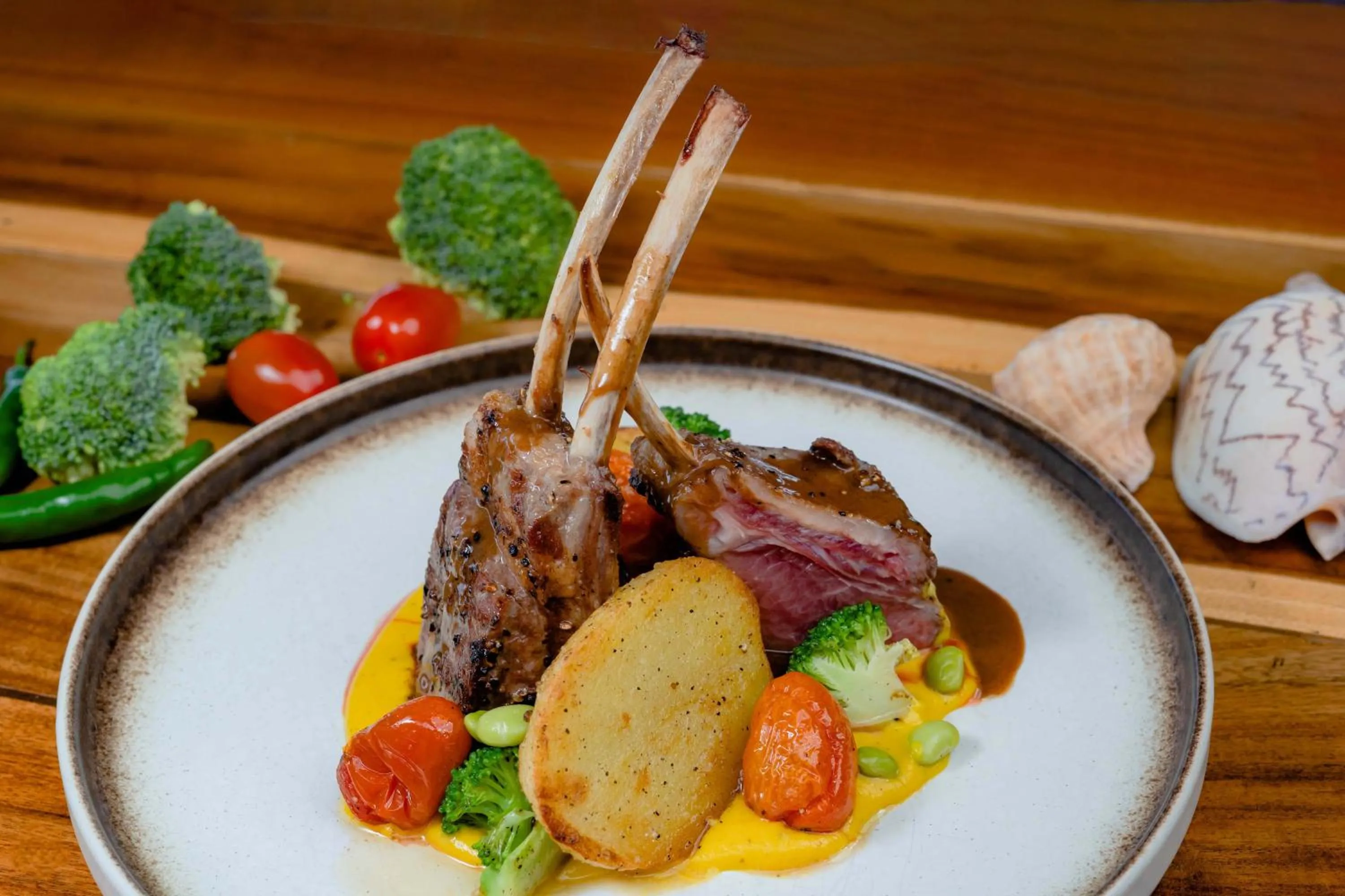 Food in Koh Apikjun Resort by EHM