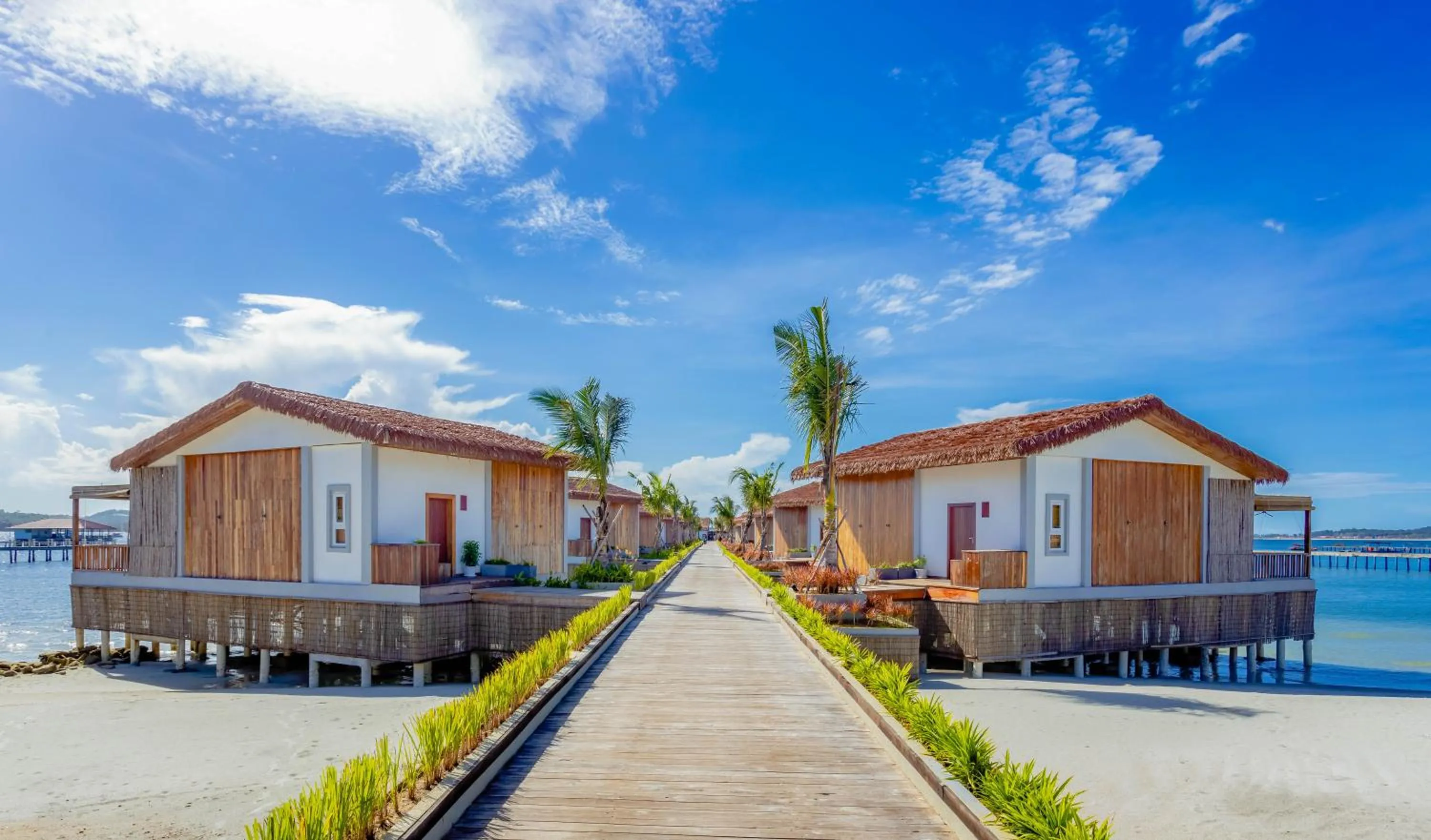 Property building in Koh Apikjun Resort by EHM