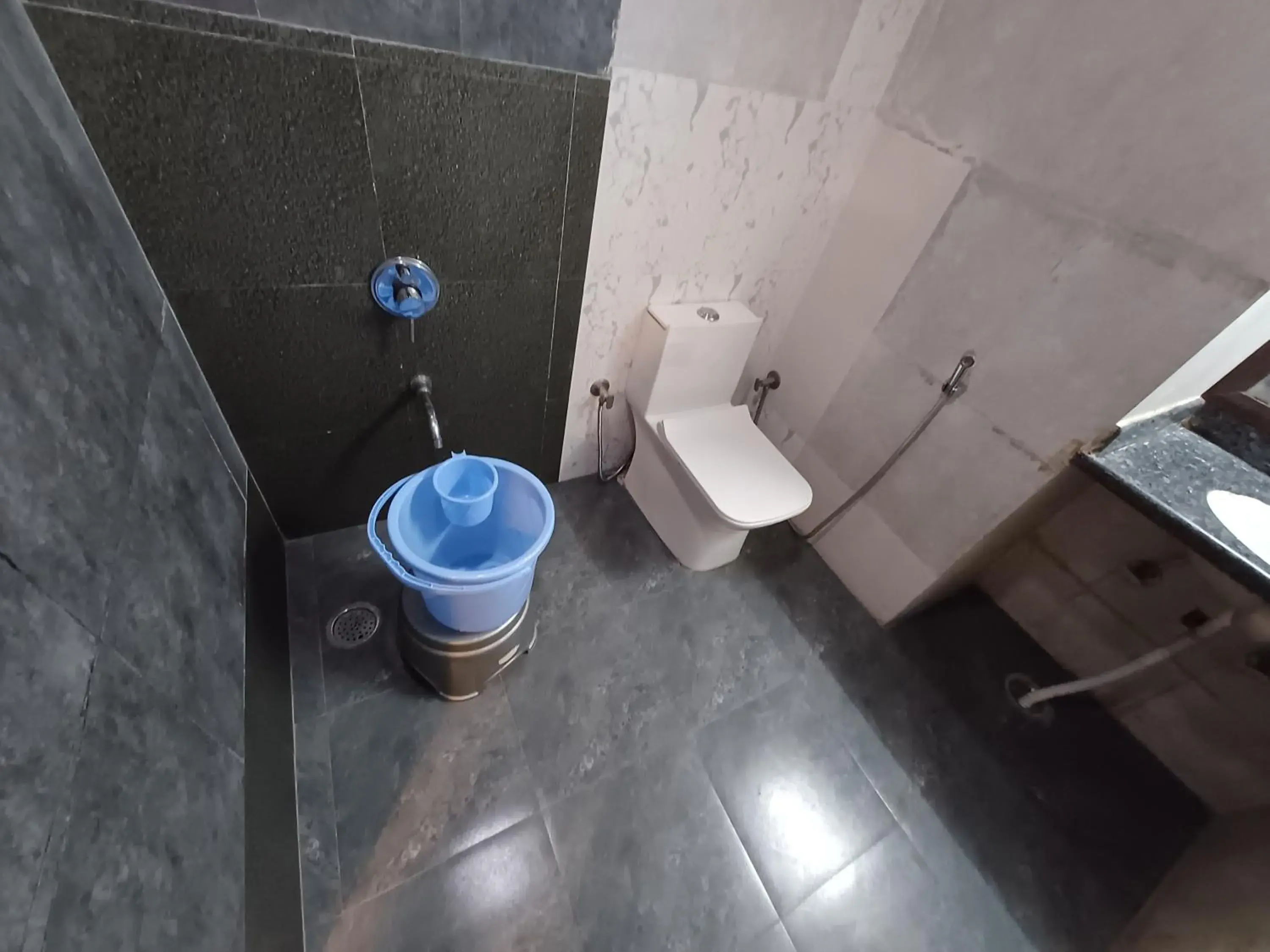 Bathroom in Hotel Park Residency Bathroom in Hotel Park Residency