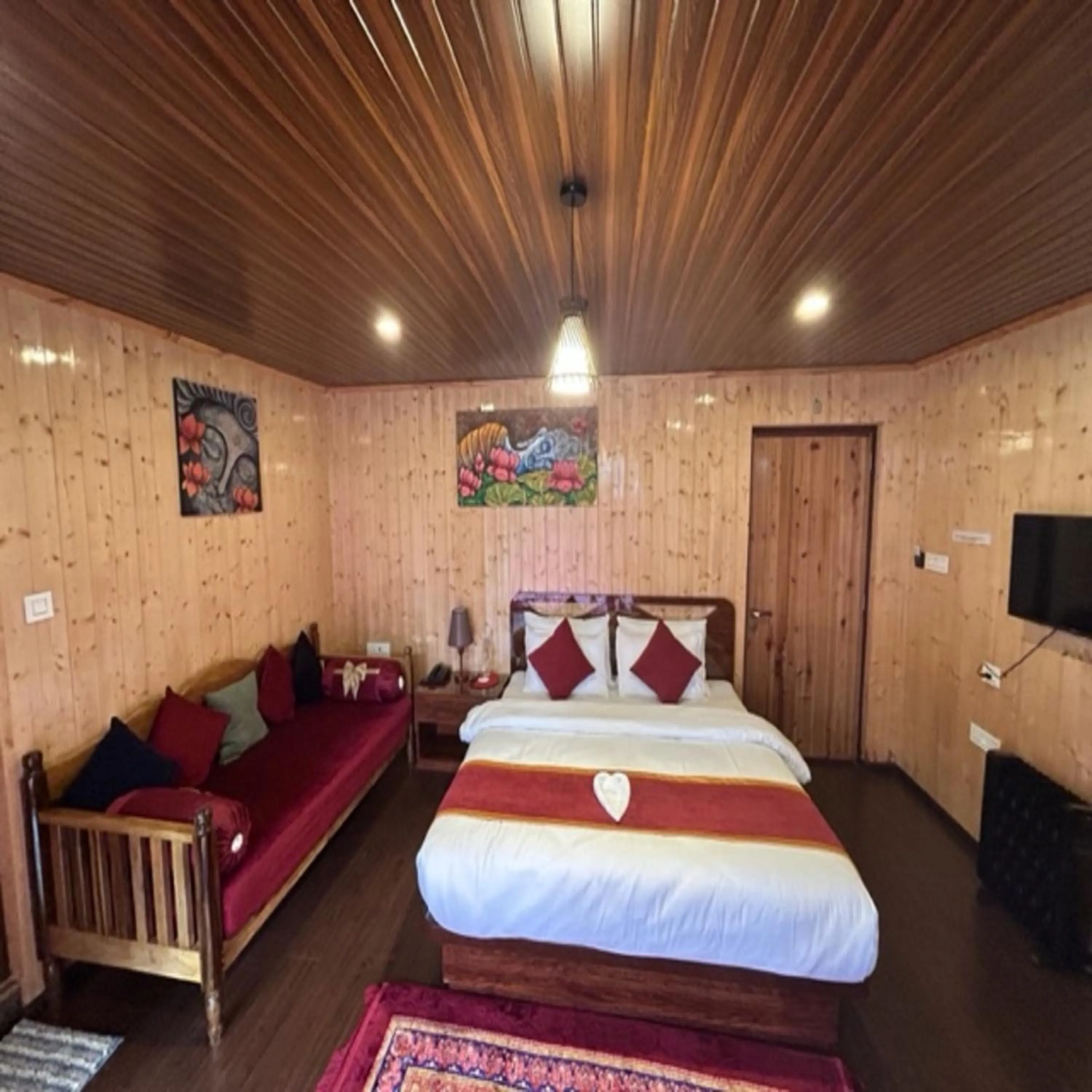 Bedroom, Bed in Amaira Resort & Farms - Mirik, West Bengal