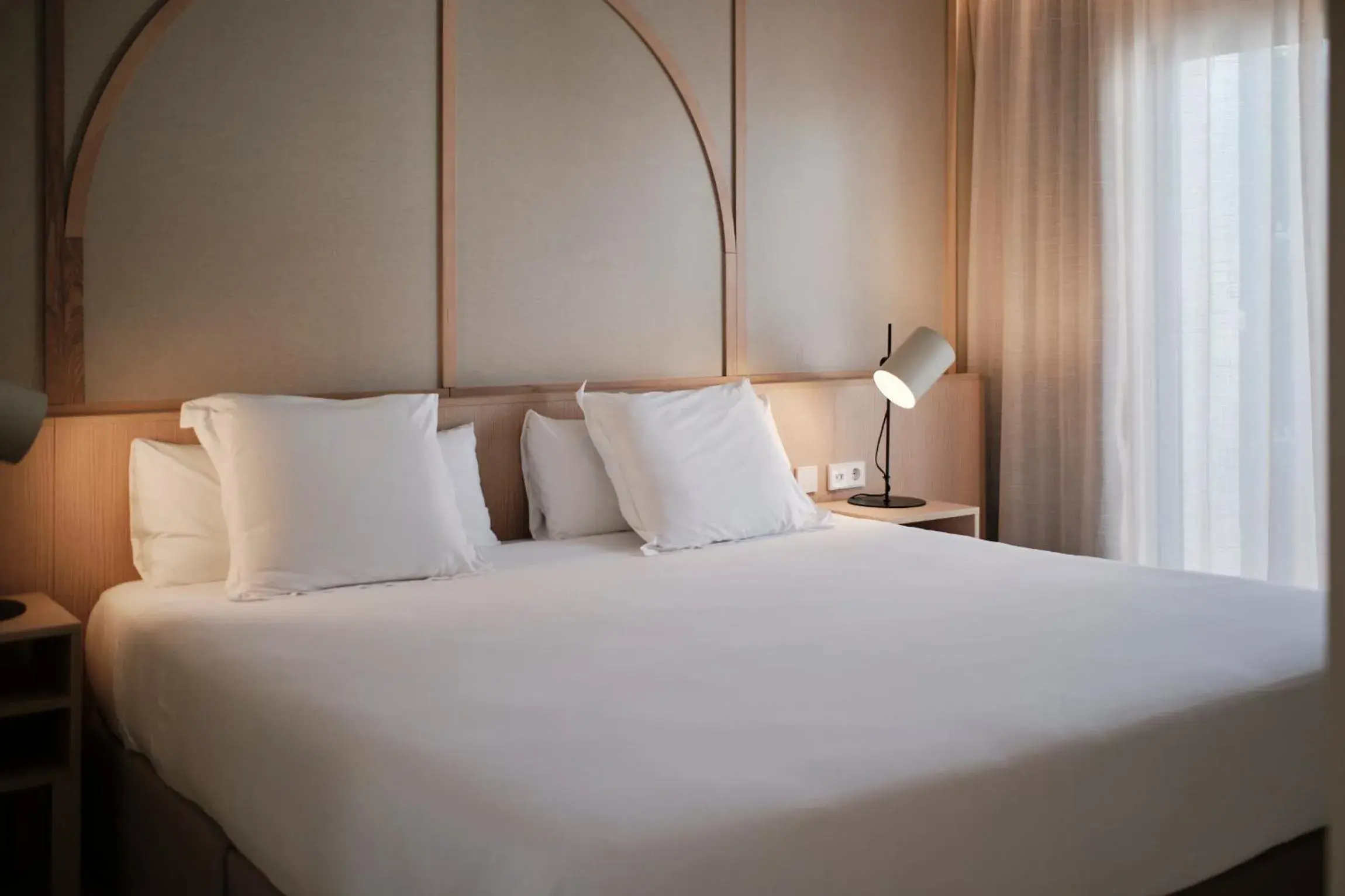 Bedroom, Bed in Prinsotel La Caleta Bedroom, Bed in Prinsotel La Caleta