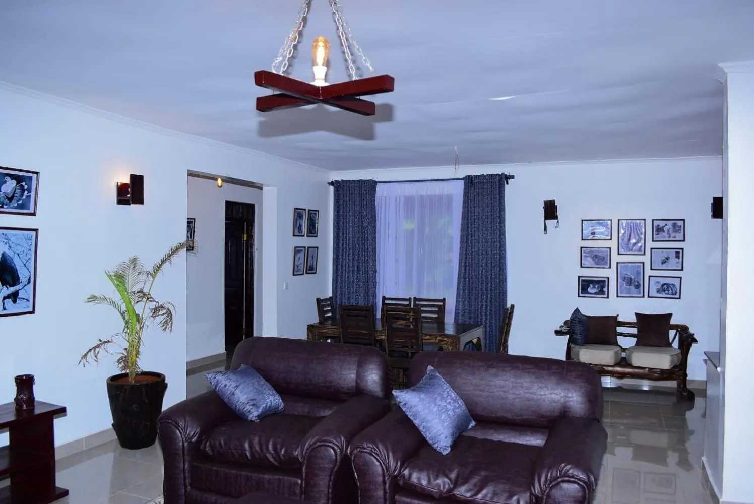 Living room in Enaiteru