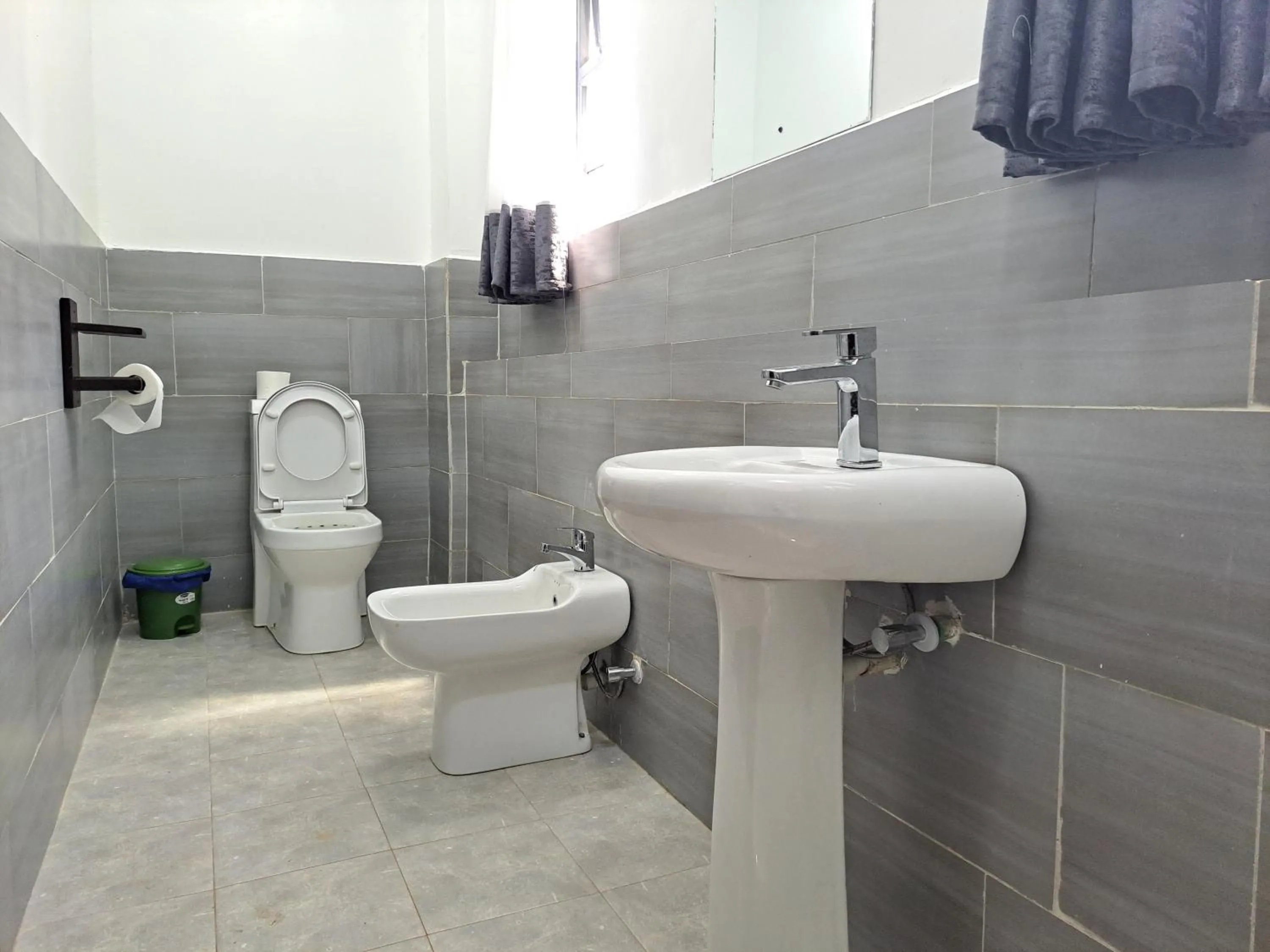 Bathroom in Enaiteru